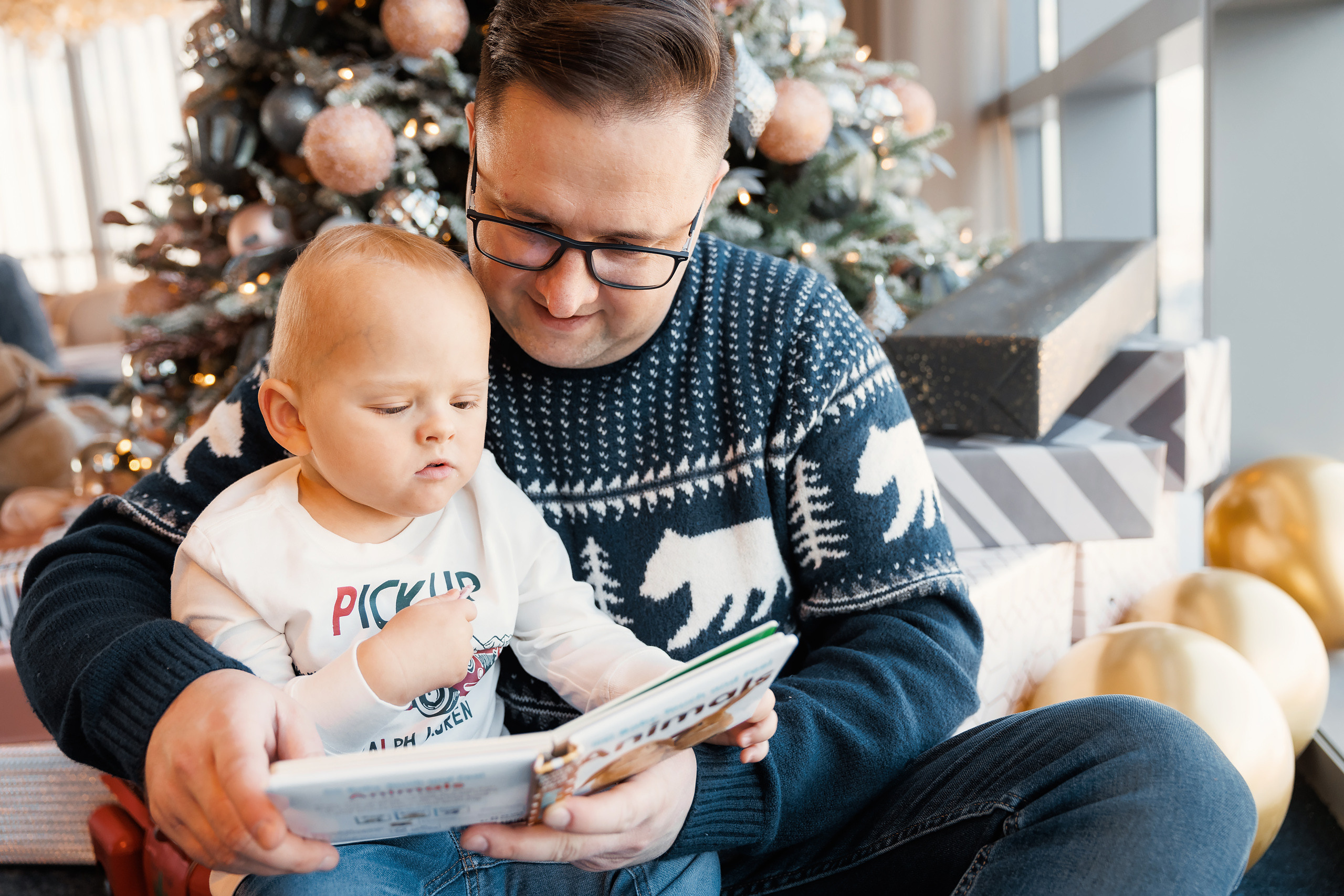 12192021 Christmas Photoshoot. Wedding family event photographer in Chicago Nick Yushevich