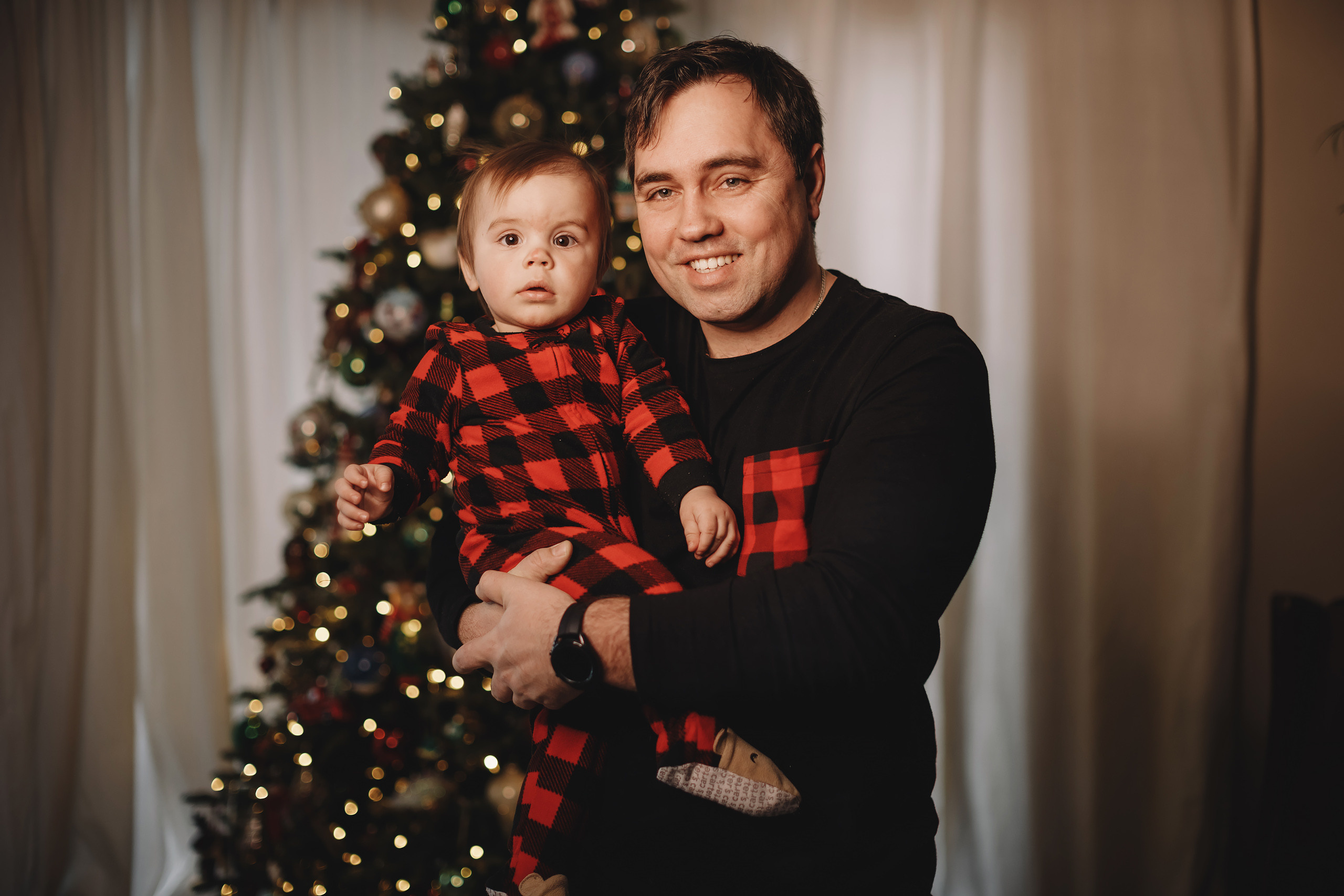 01302022 Christmas Photoshoot. Wedding family event photographer in Chicago Nick Yushevich