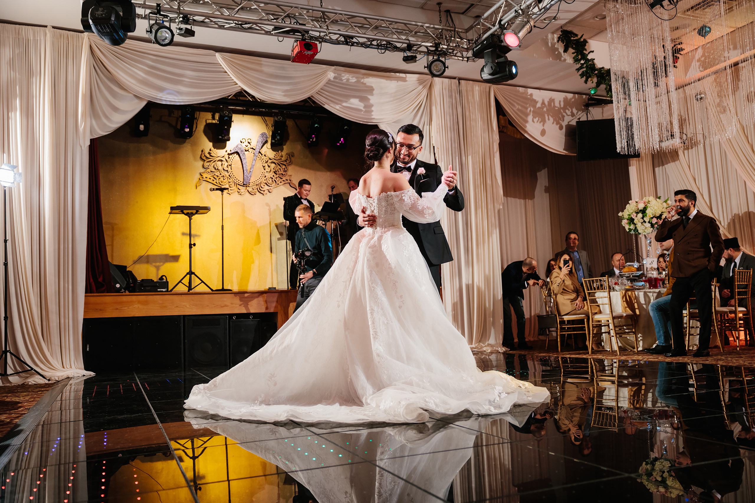 12.17.2021 Wedding. Wedding family event photographer in Chicago Nick Yushevich