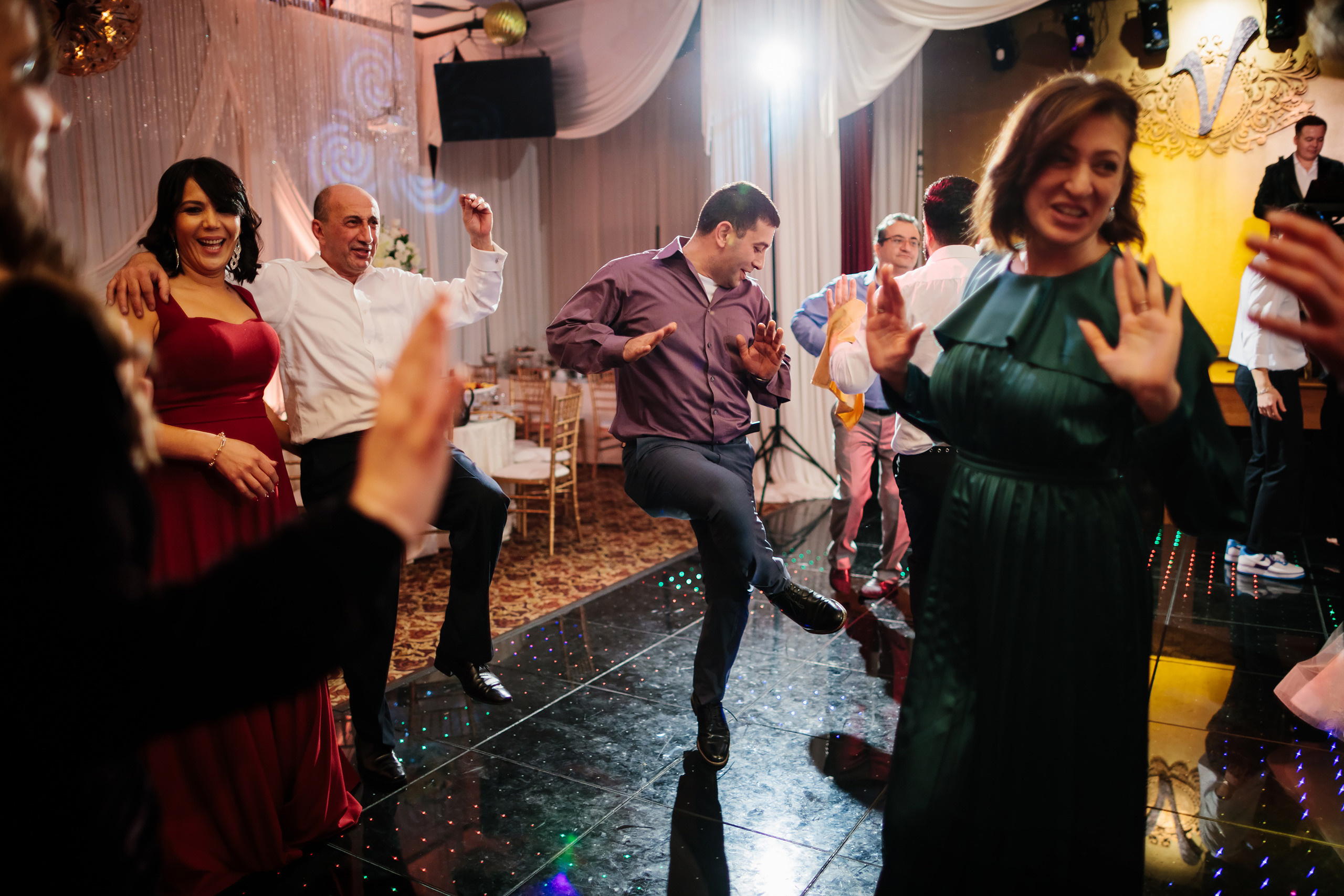 12.17.2021 Wedding. Wedding family event photographer in Chicago Nick Yushevich