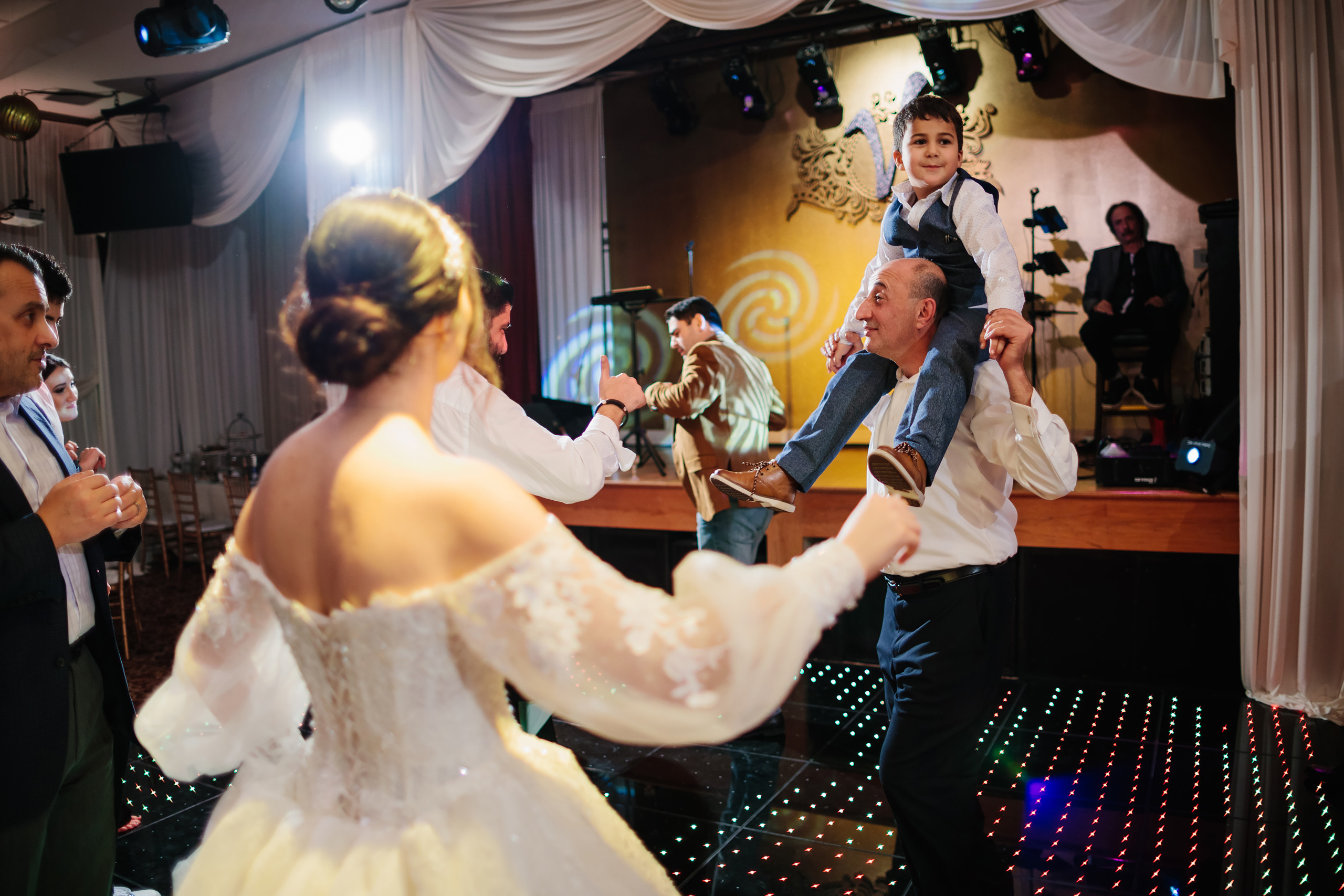 12.17.2021 Wedding. Wedding family event photographer in Chicago Nick Yushevich