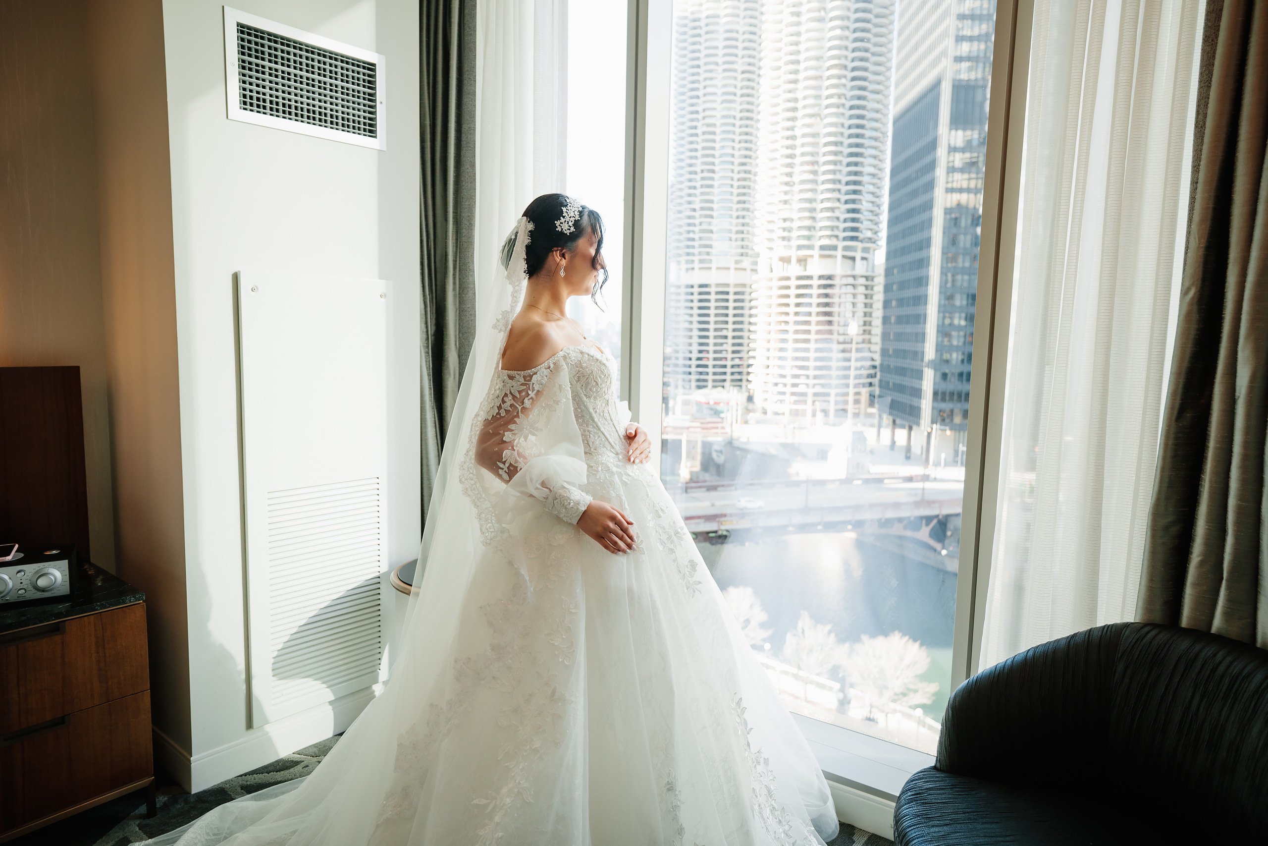 12.17.2021 Wedding. Wedding family event photographer in Chicago Nick Yushevich