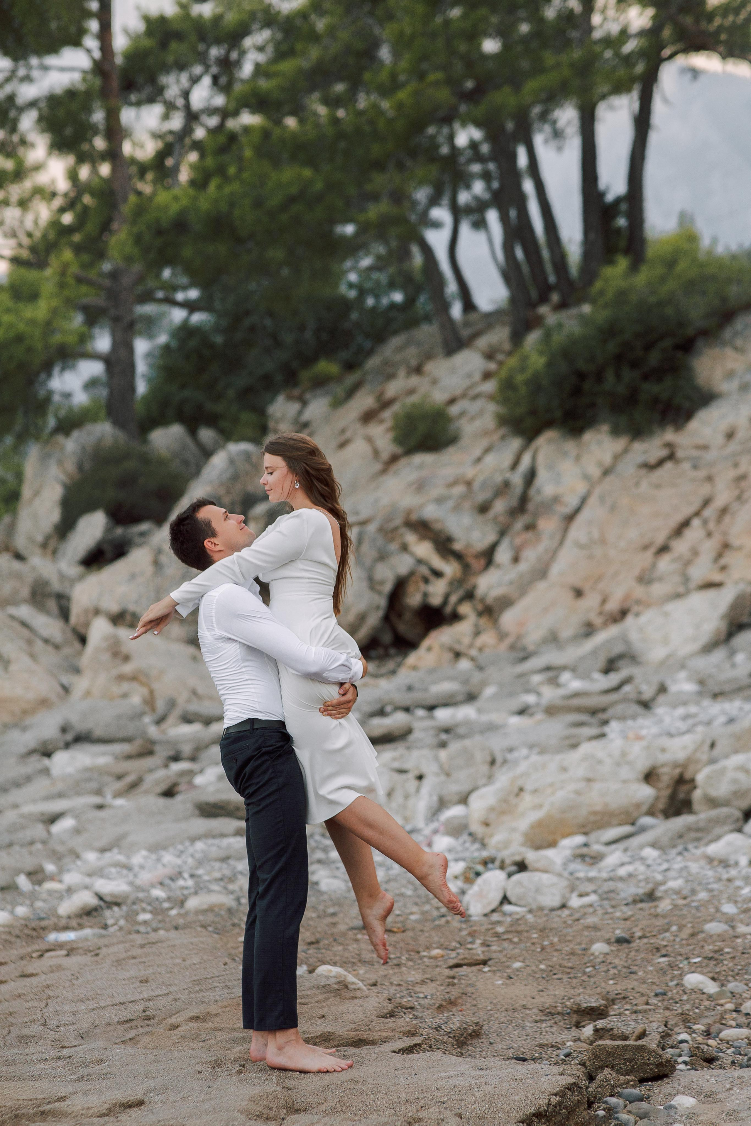Wedding photo session in Antalya. Streets and beach. Professional Photographer in Alanya, Side, Belek | Alsu Develi  Wedding, Family and portrait photo sessions