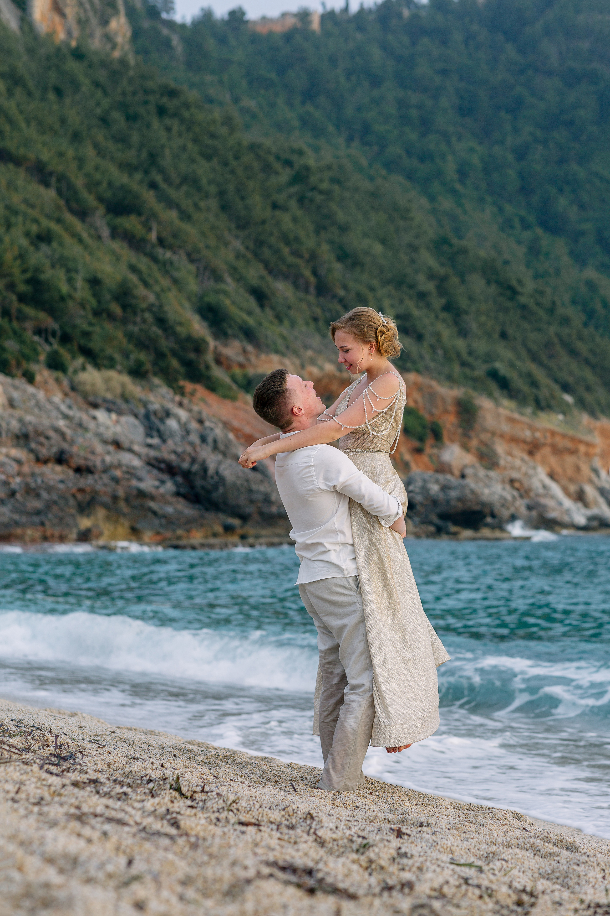 Свадебная фотосессия на закате в Алании — Топ-фотограф Алсу Девели. Алсу Девели | Свадебный и семейный фотограф в Турции Алании, Алания, Аланья, Сиде, Белеке, Анталия