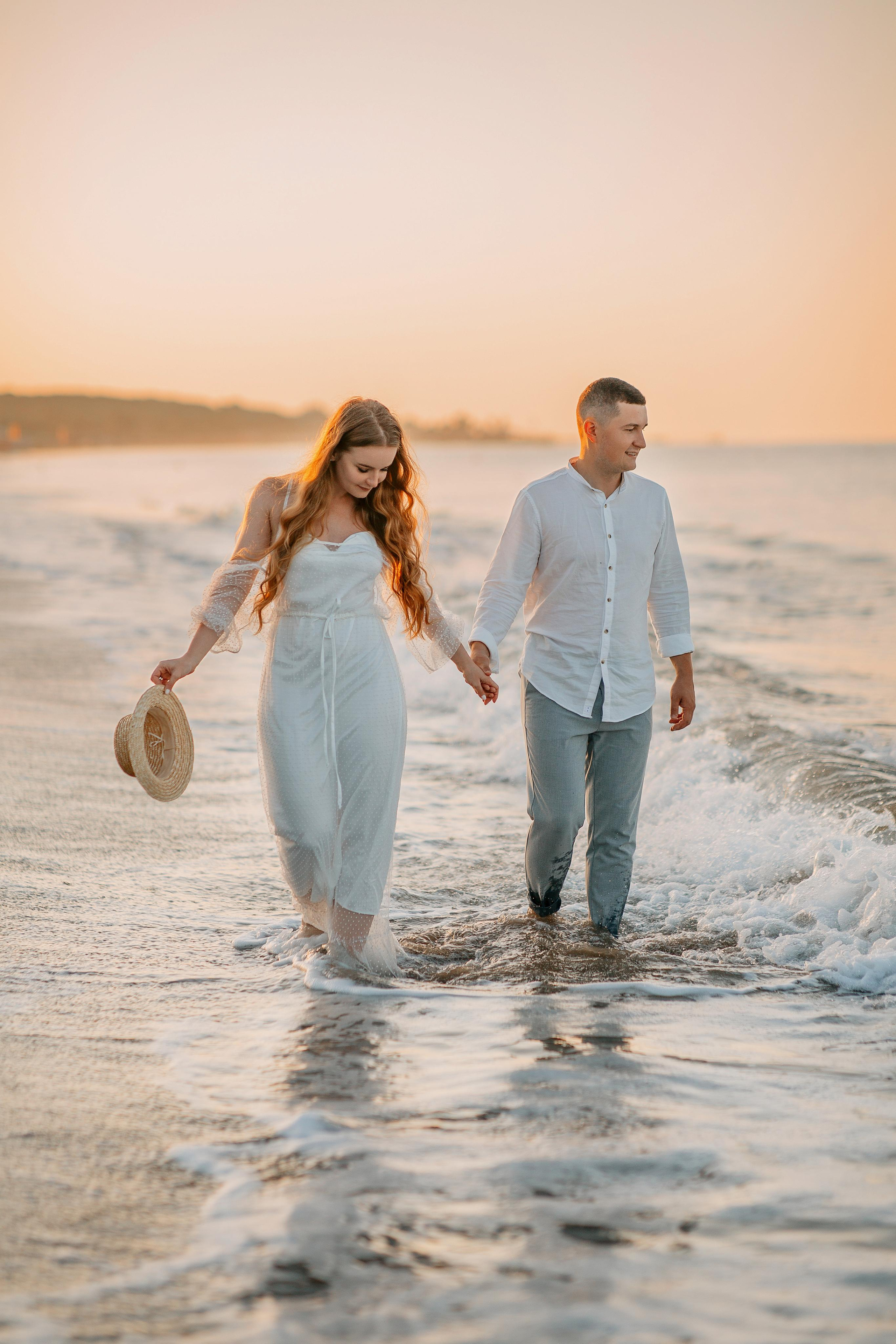 Love story on the beach in Side. Professional Photographer in Alanya, Side, Belek | Alsu Develi  Wedding, Family and portrait photo sessions