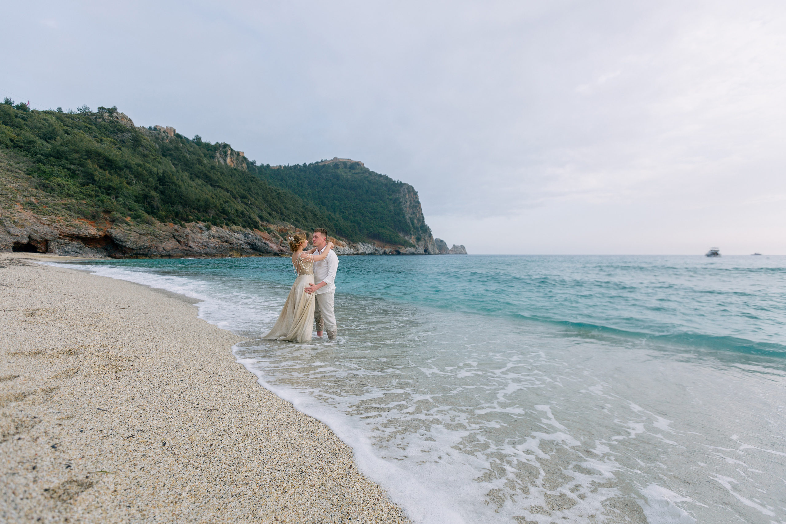 Свадебная фотосессия на закате в Алании — Топ-фотограф Алсу Девели. Алсу Девели | Свадебный и семейный фотограф в Турции Алании, Алания, Аланья, Сиде, Белеке, Анталия