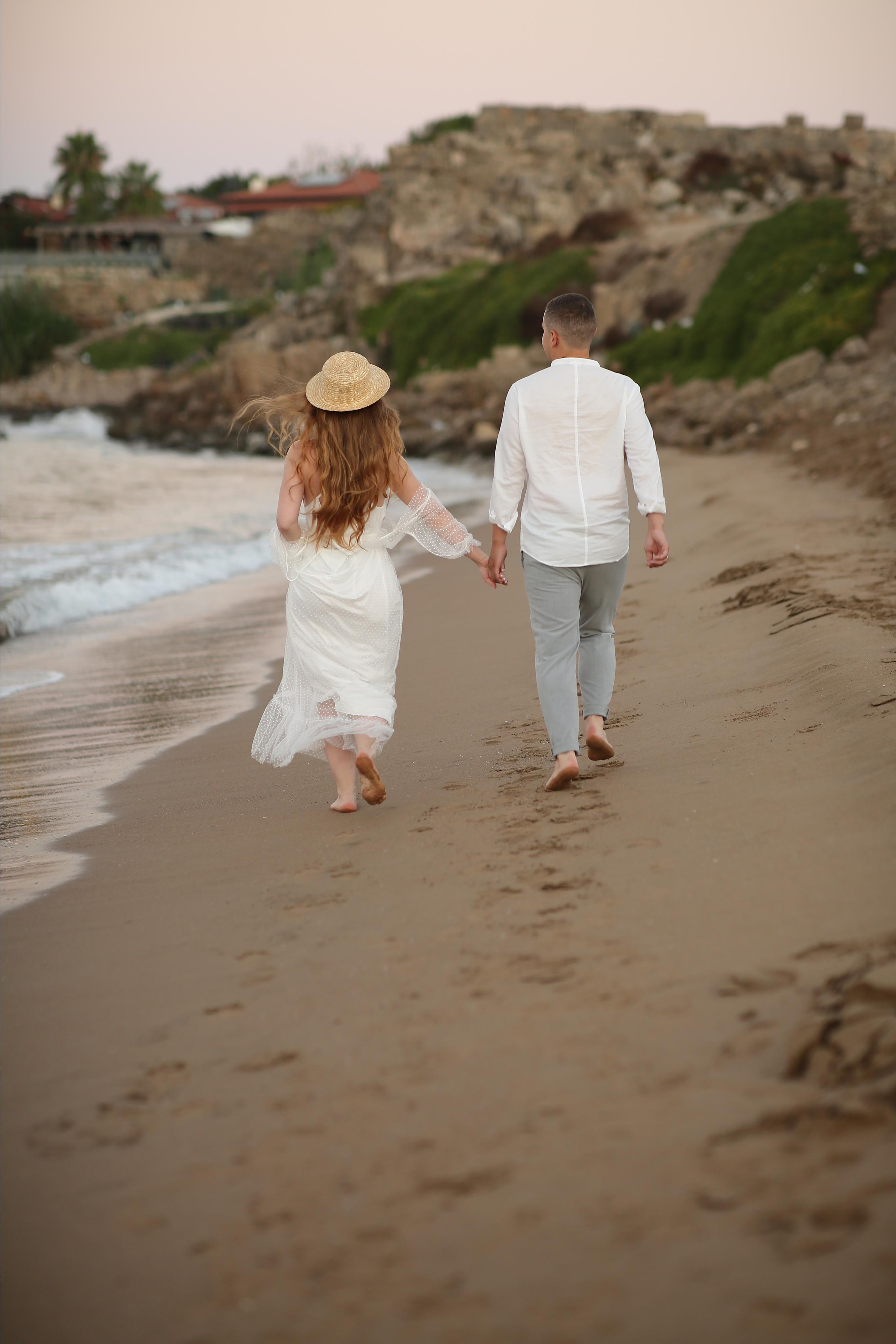 Love story on the beach in Side. Professional Photographer in Alanya, Side, Belek | Alsu Develi  Wedding, Family and portrait photo sessions