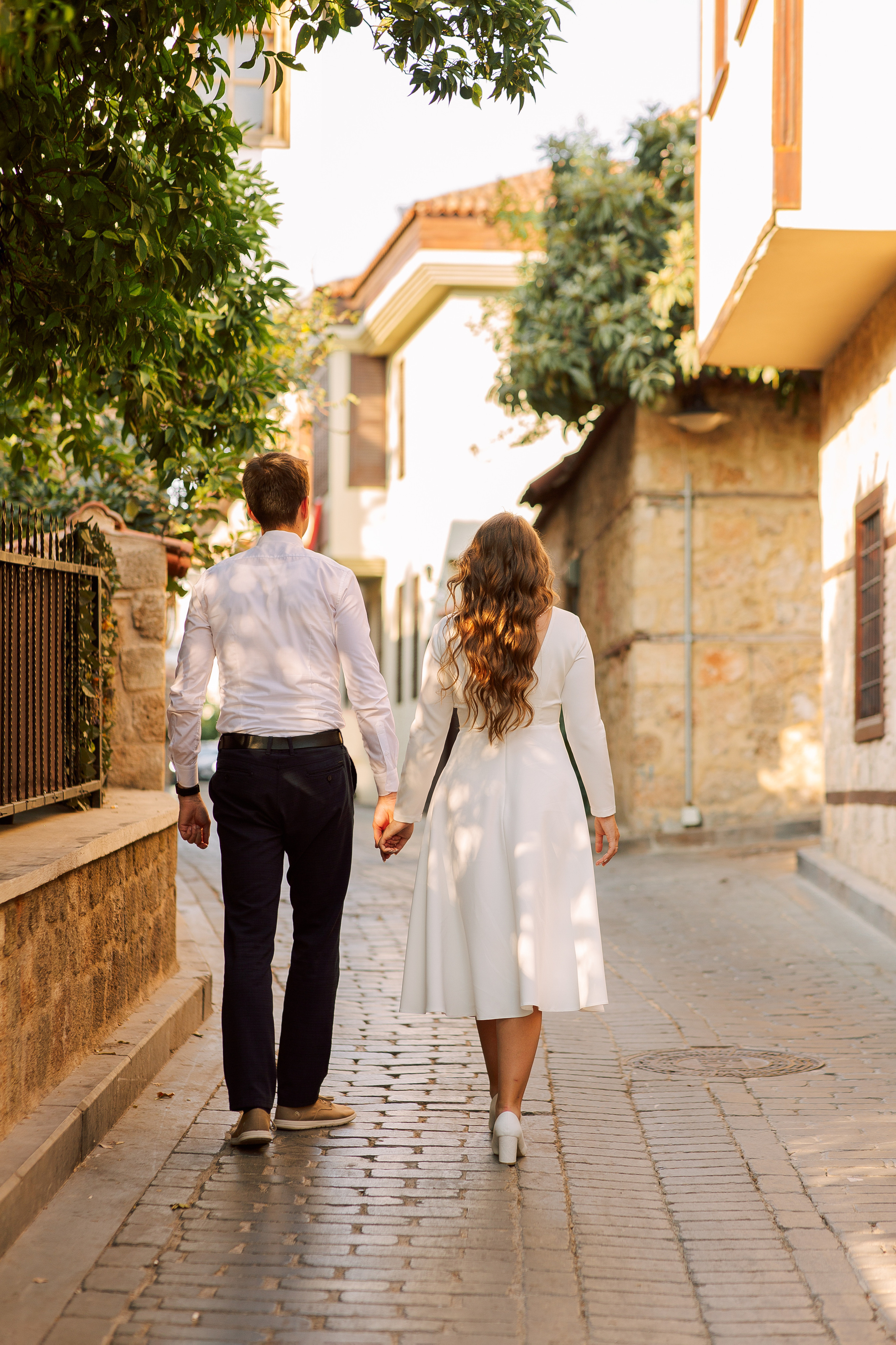 Wedding photo session in Antalya. Streets and beach. Professional Photographer in Alanya, Side, Belek | Alsu Develi  Wedding, Family and portrait photo sessions