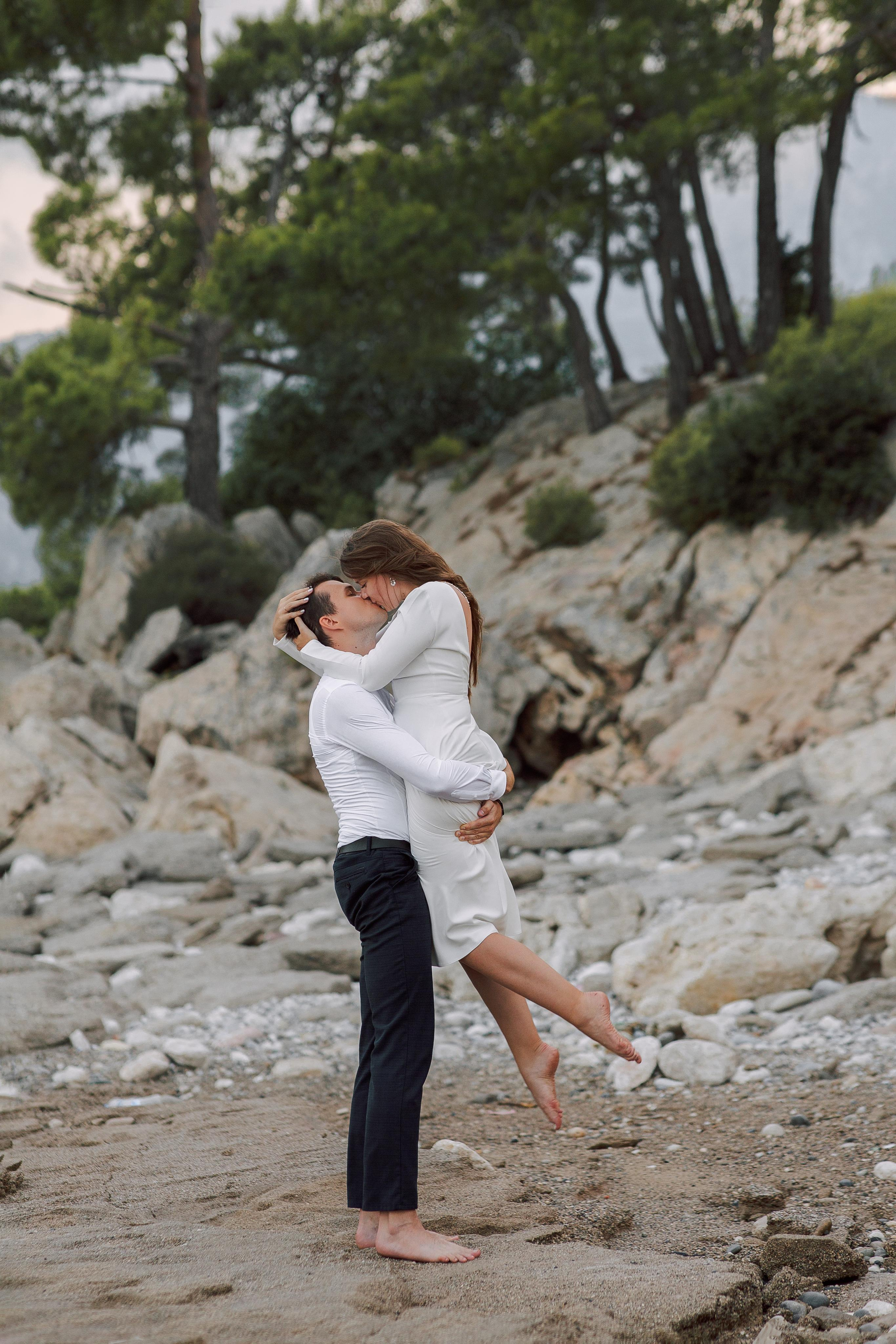 Wedding photo session in Antalya. Streets and beach. Professional Photographer in Alanya, Side, Belek | Alsu Develi  Wedding, Family and portrait photo sessions