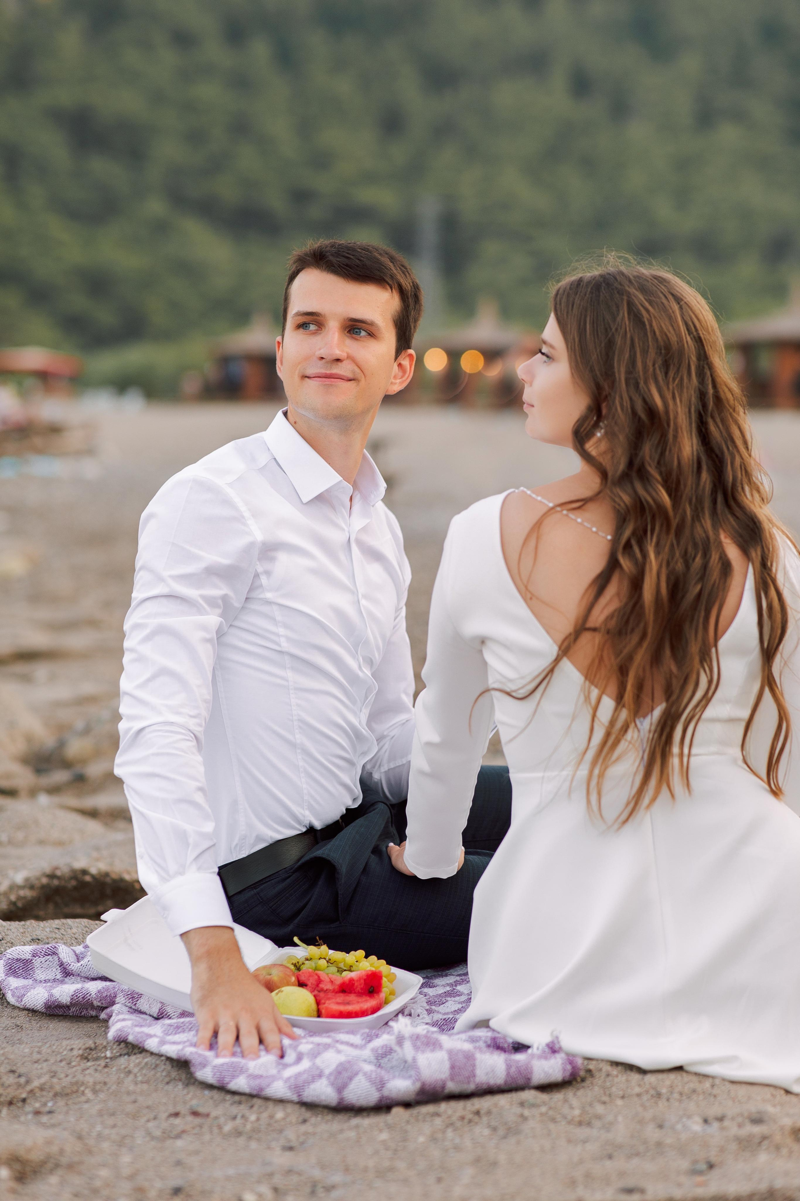 Wedding photo session in Antalya. Streets and beach. Professional Photographer in Alanya, Side, Belek | Alsu Develi  Wedding, Family and portrait photo sessions