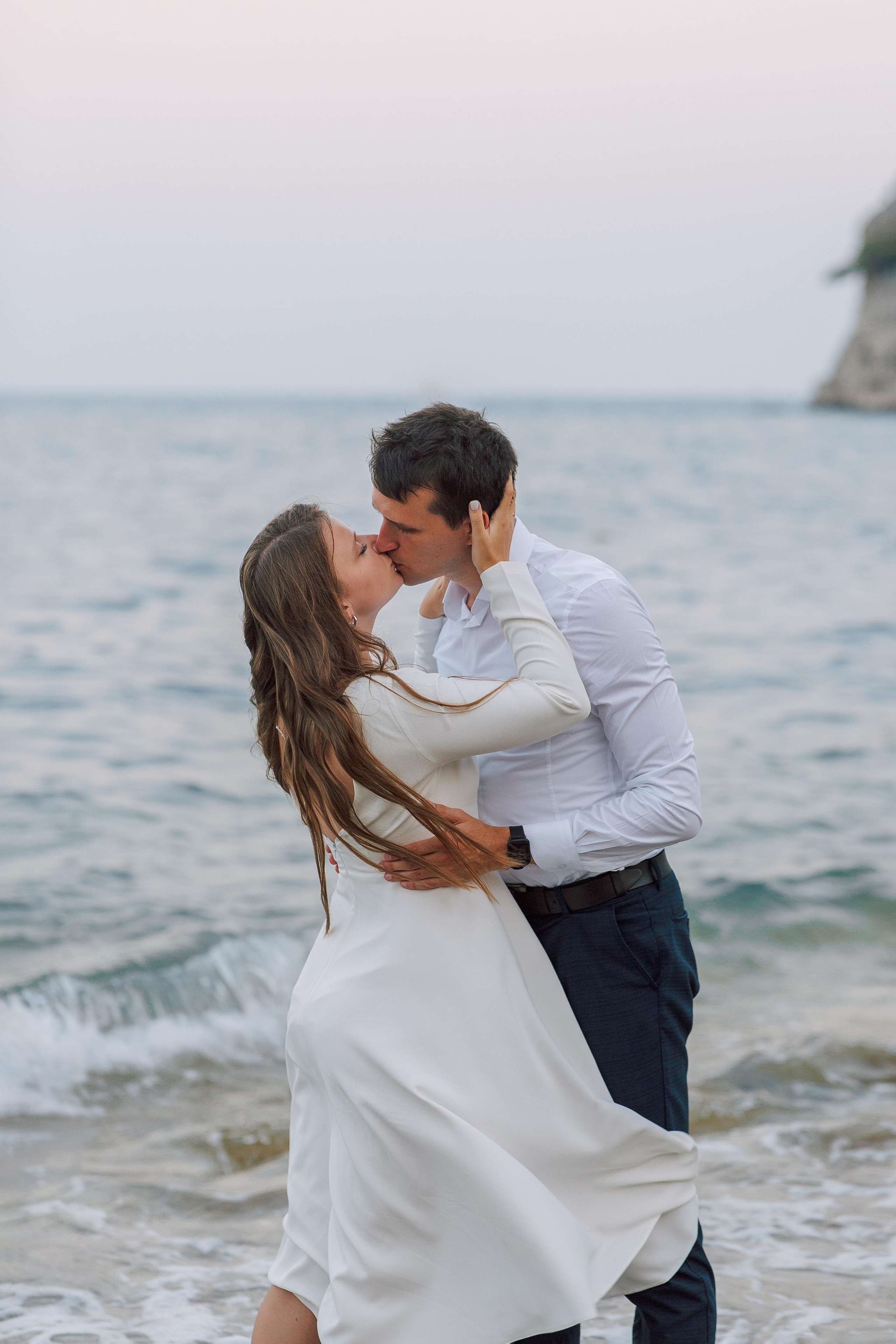 Wedding photo session in Antalya. Streets and beach. Professional Photographer in Alanya, Side, Belek | Alsu Develi  Wedding, Family and portrait photo sessions