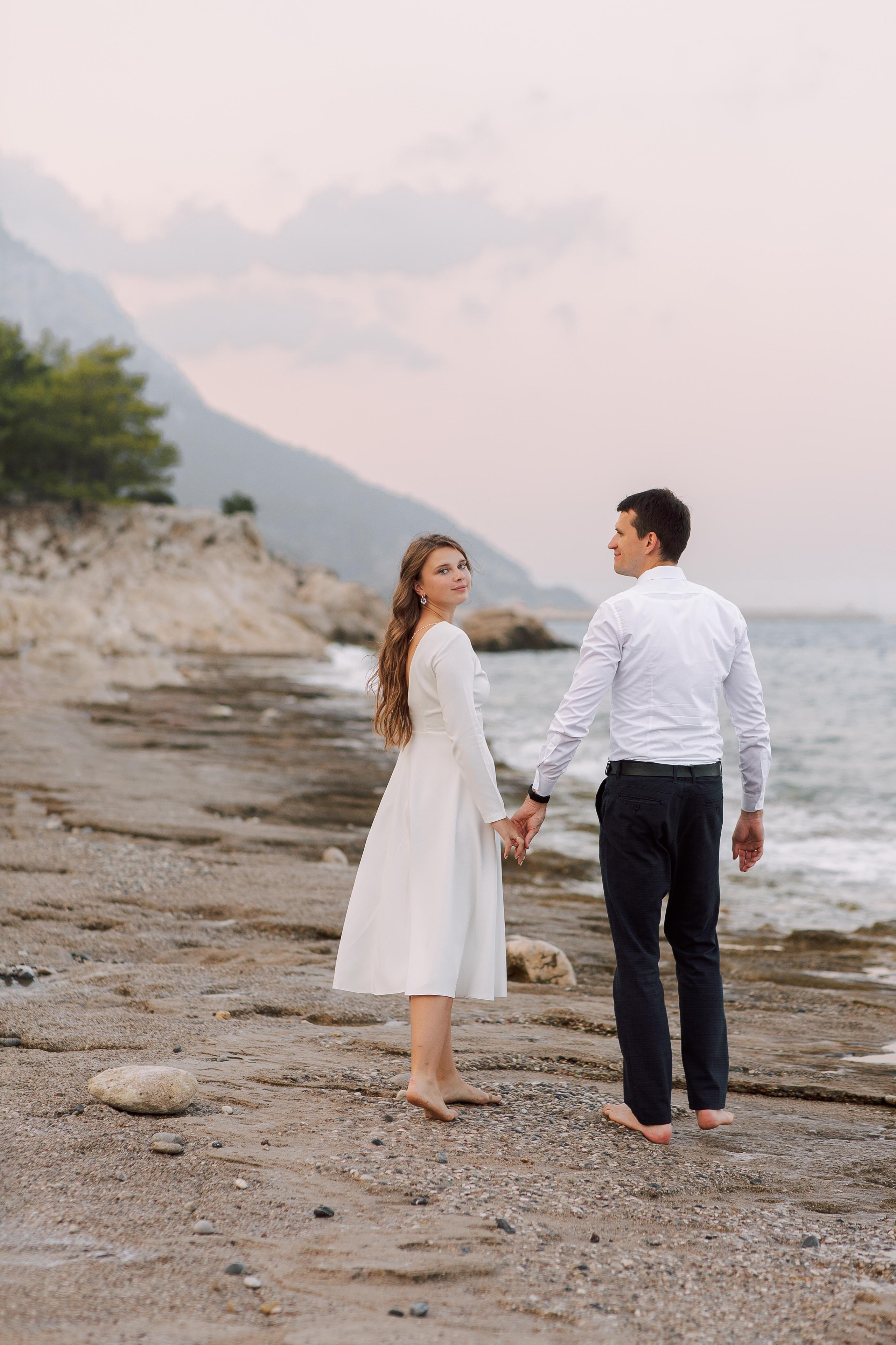 Wedding photo session in Antalya. Streets and beach. Professional Photographer in Alanya, Side, Belek | Alsu Develi  Wedding, Family and portrait photo sessions