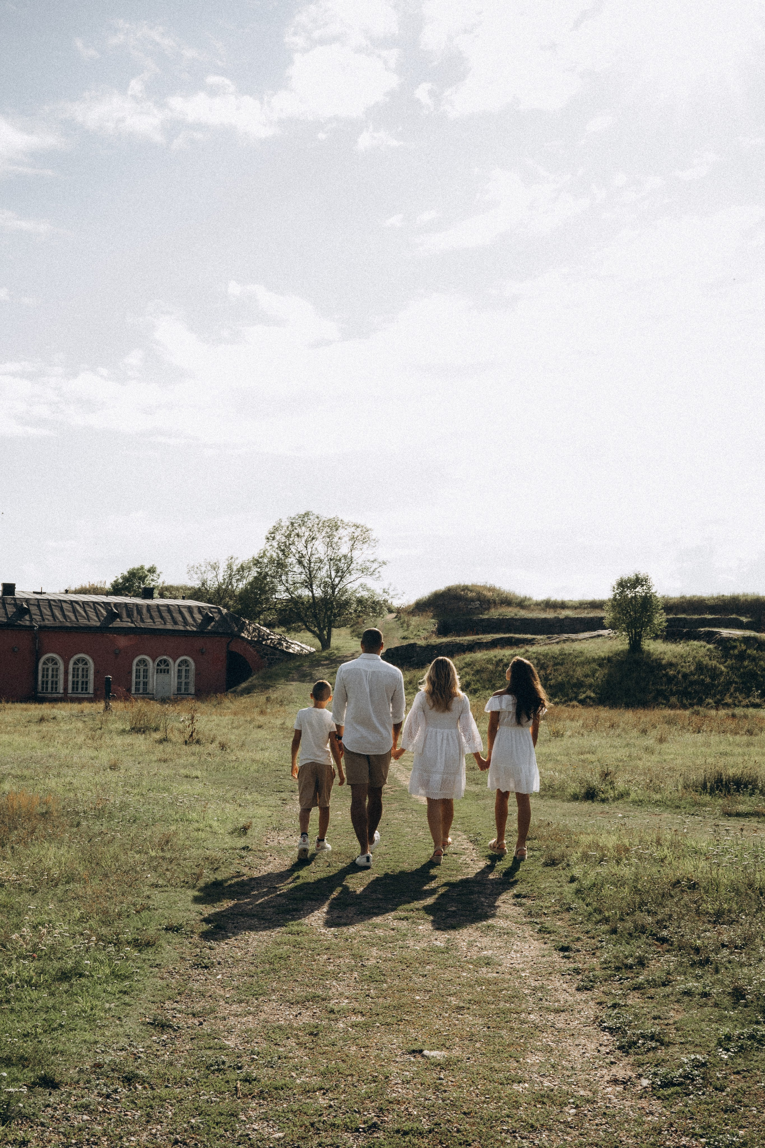 Suomenlinna. Wedding and portrait photographer in Helsinki Vickan O