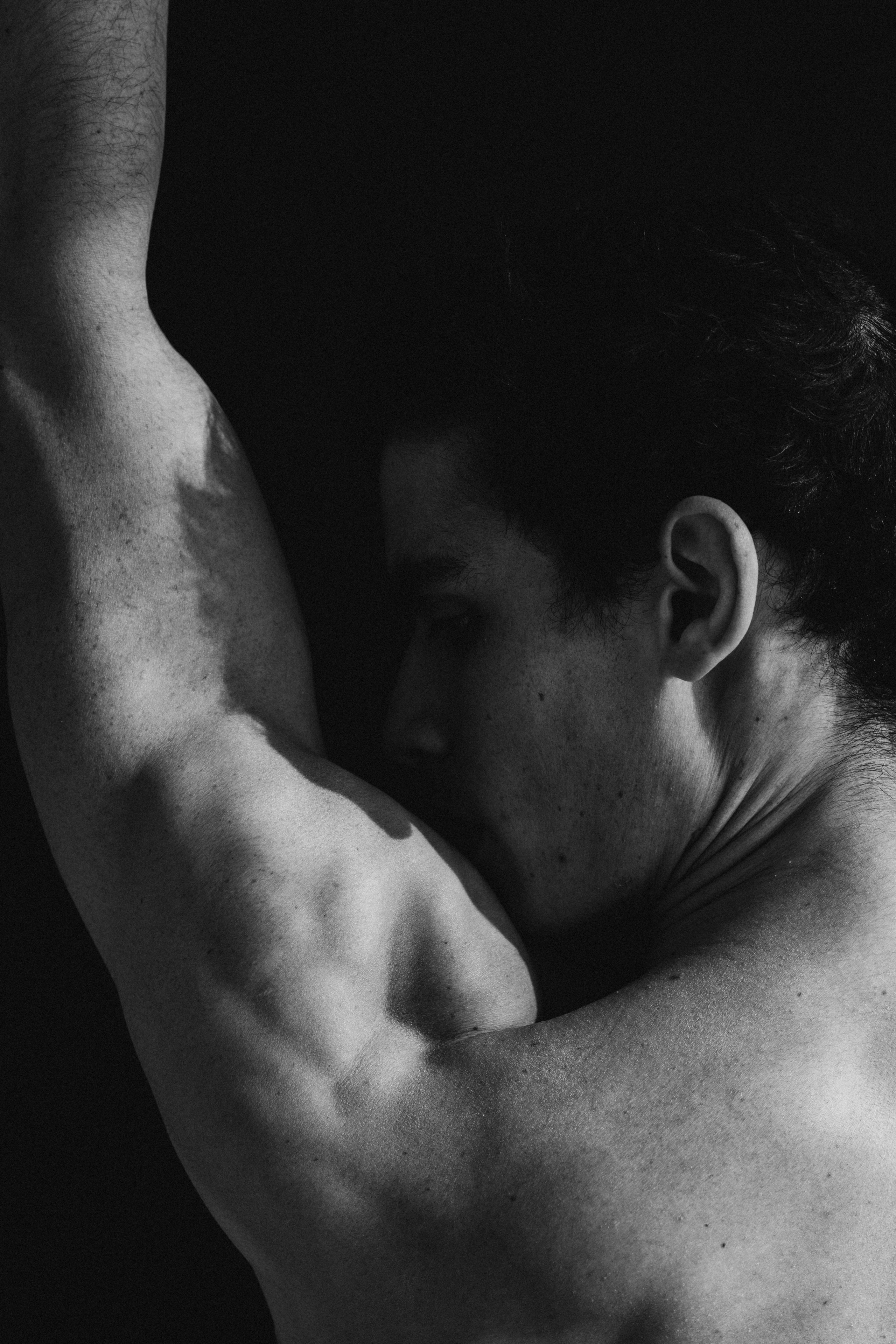 DANCERS. Victoria Olonen – Cinematic Portrait Artist | Helsinki & Europe