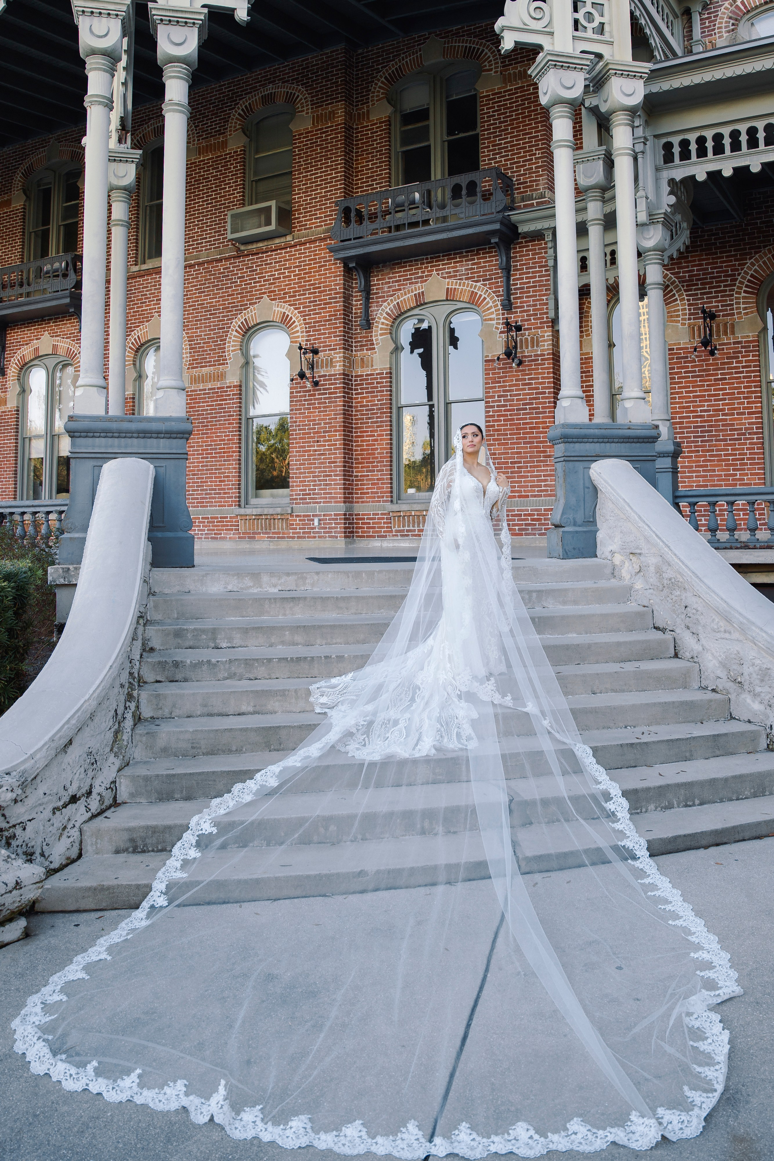 V&A. Wedding photographer in Florida