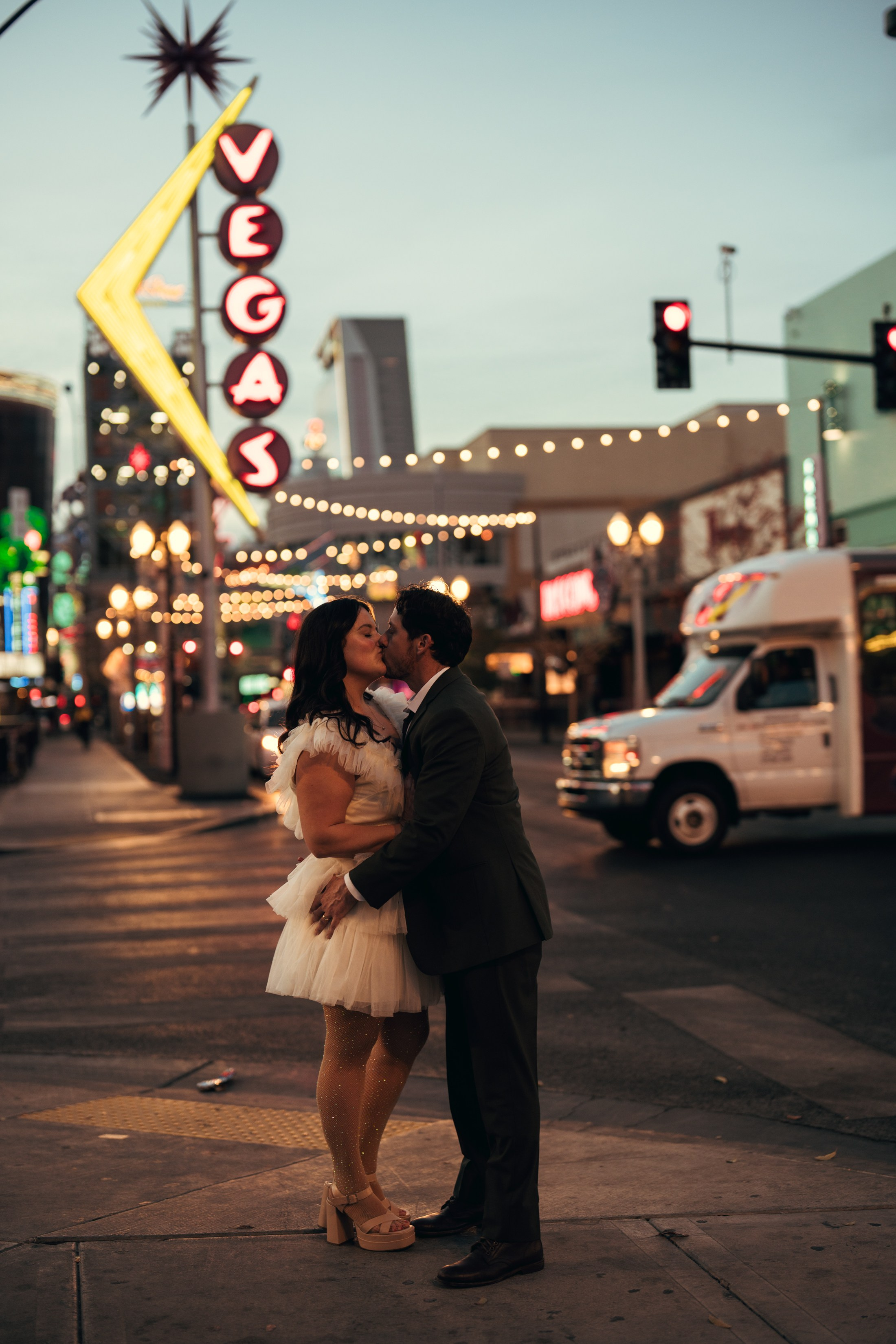 Grace&Jesse. Wedding & elopement photographer Viktoriya Kravtsov. Las Vegas