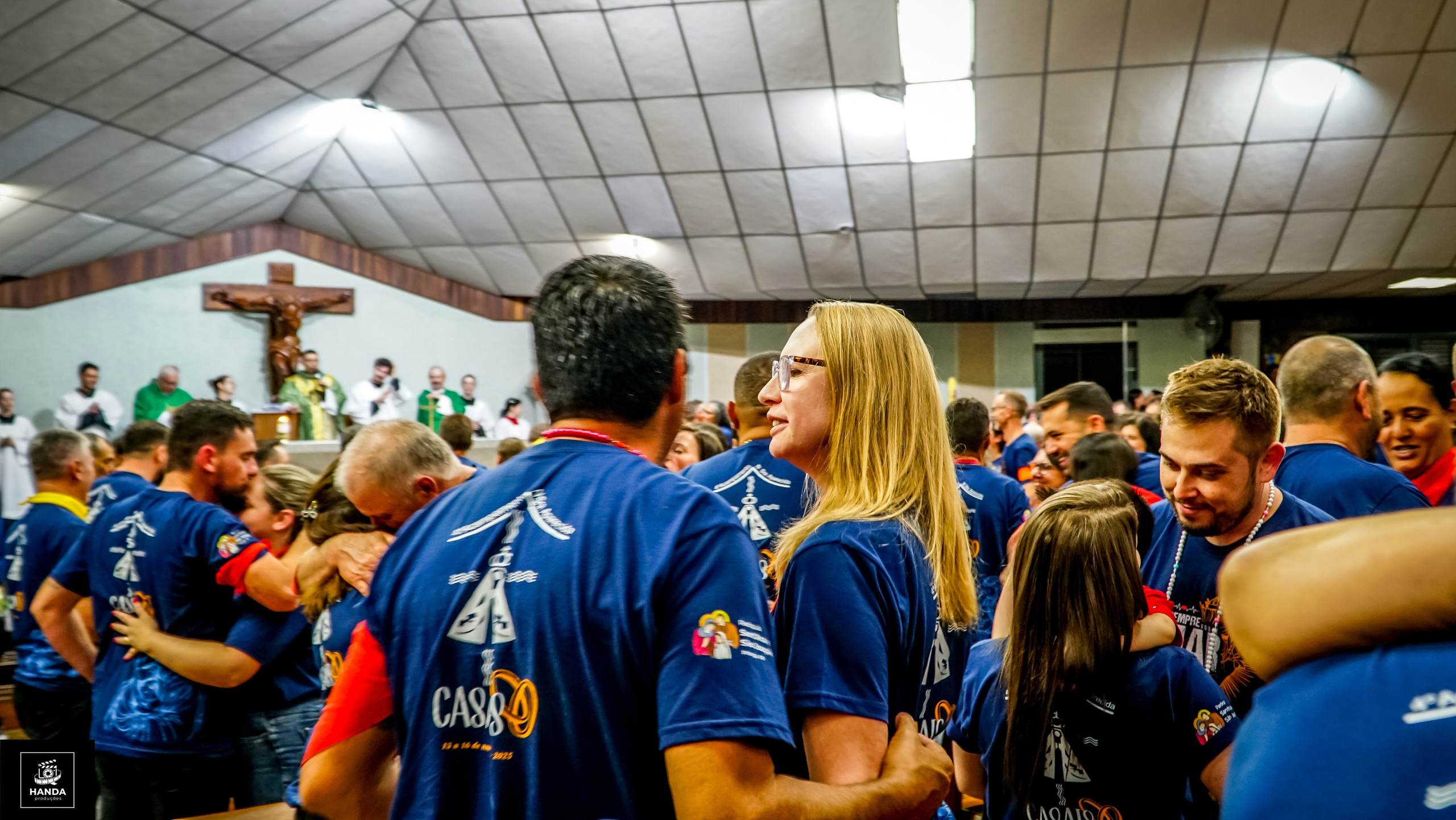 Acampamento Casais. Handa Produções