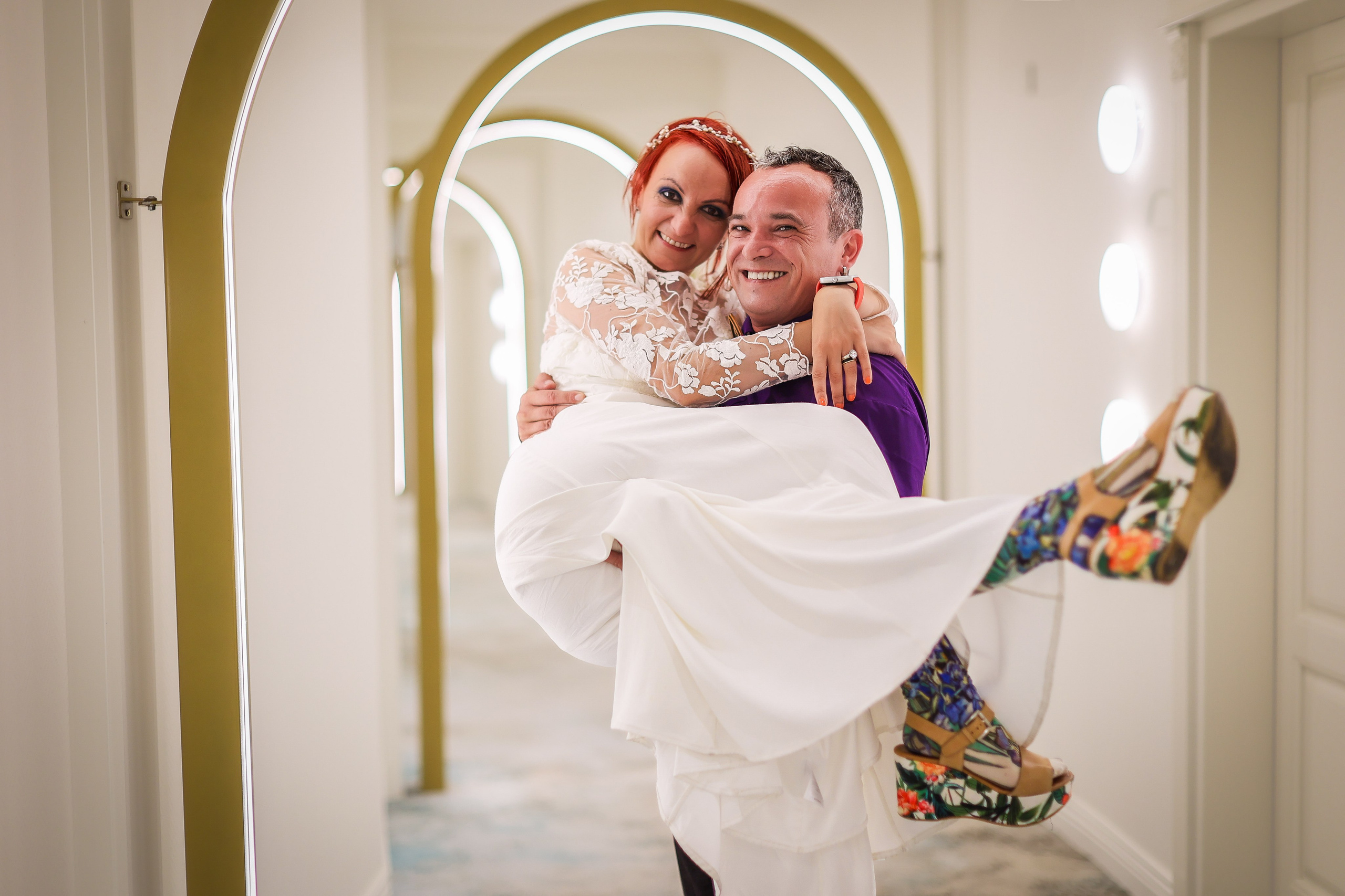 Oana&Bogdan — distractie, rasete, amintiri. Rares Bucur is a professional wedding photographer based in Cluj-Napoca, Romania, specializing in wedding photography