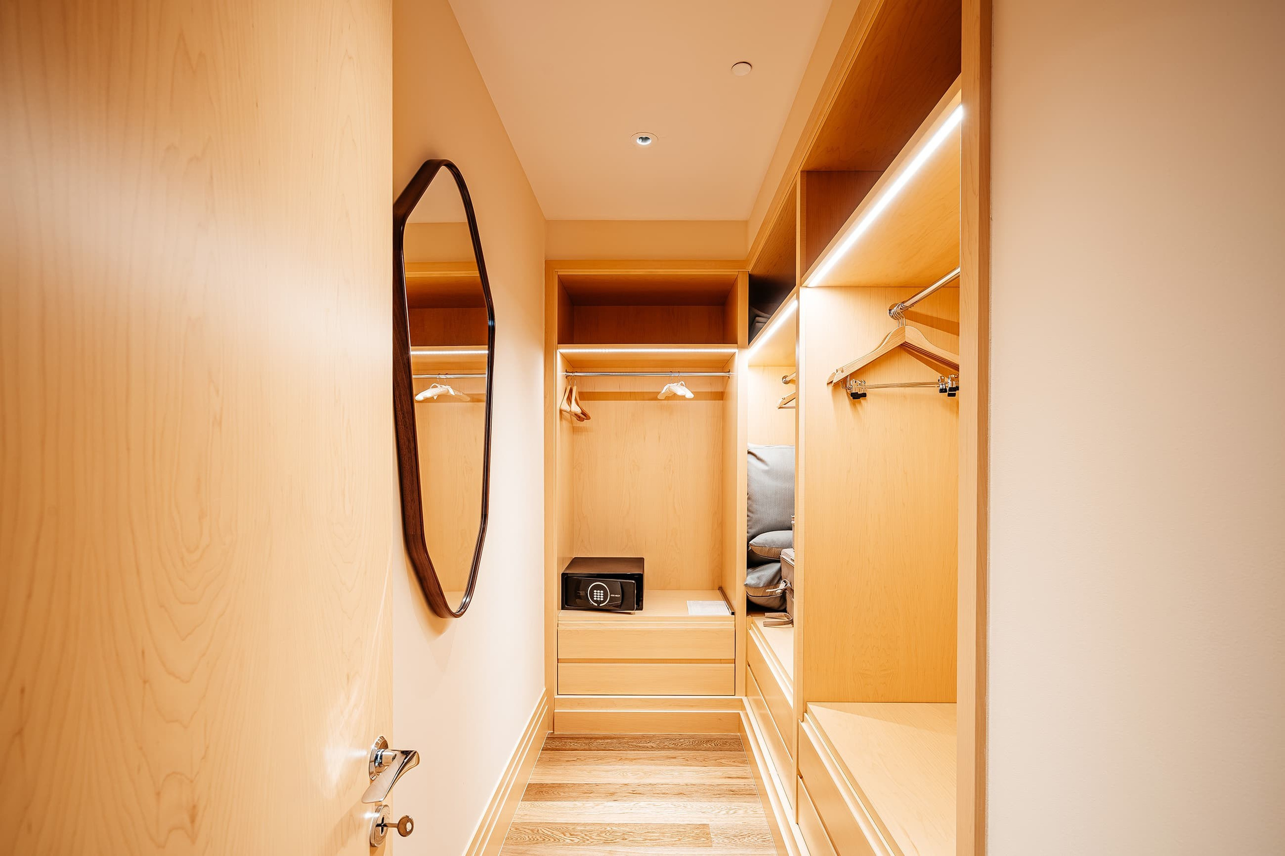 Real Estate Photography. Montenegro. EVAN ARISTOV WEDDING PHOTOGRAPHY — Seattle Wedding Photographer