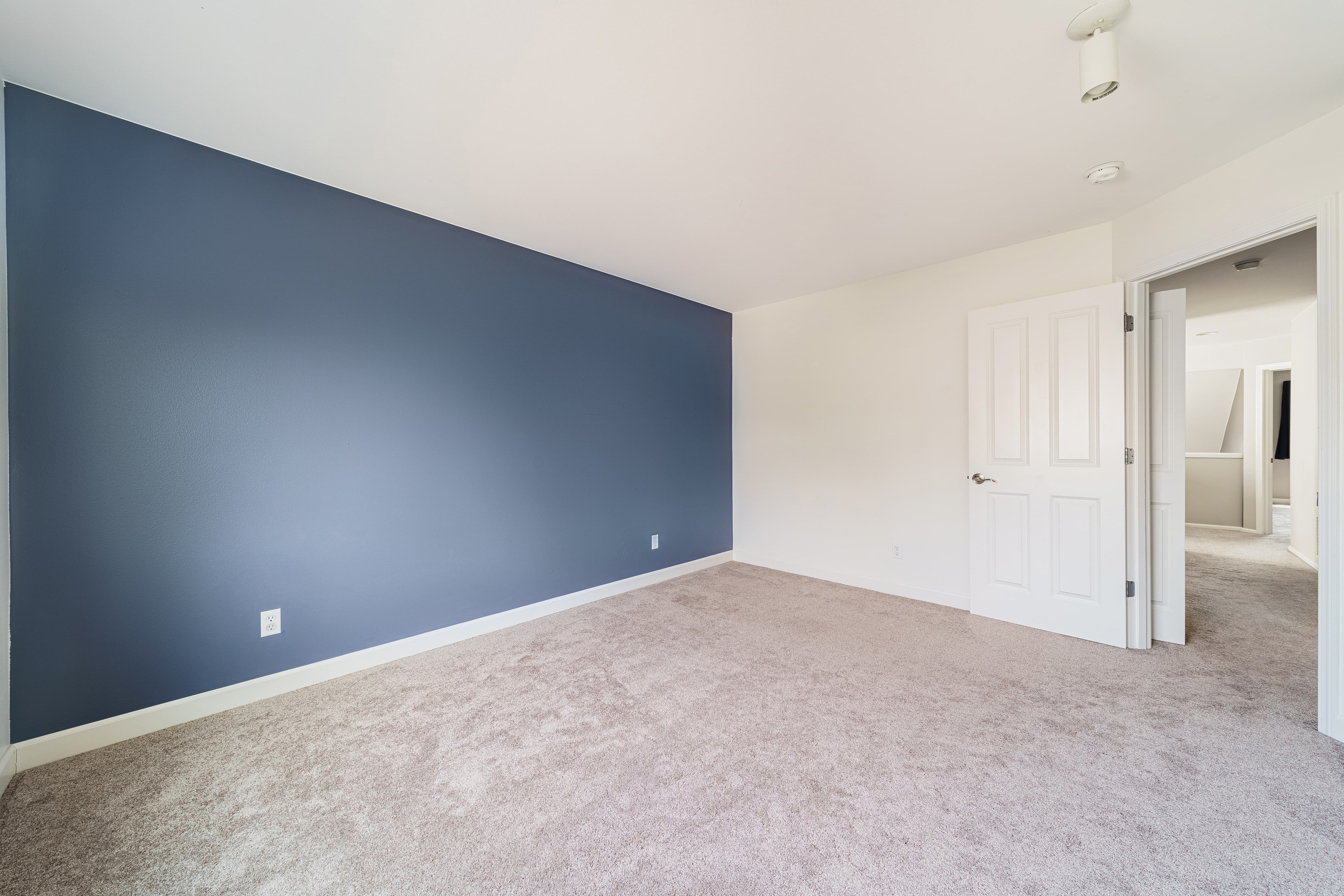 Real Estate photography. Washington state. EVAN ARISTOV WEDDING PHOTOGRAPHY — Seattle Wedding Photographer