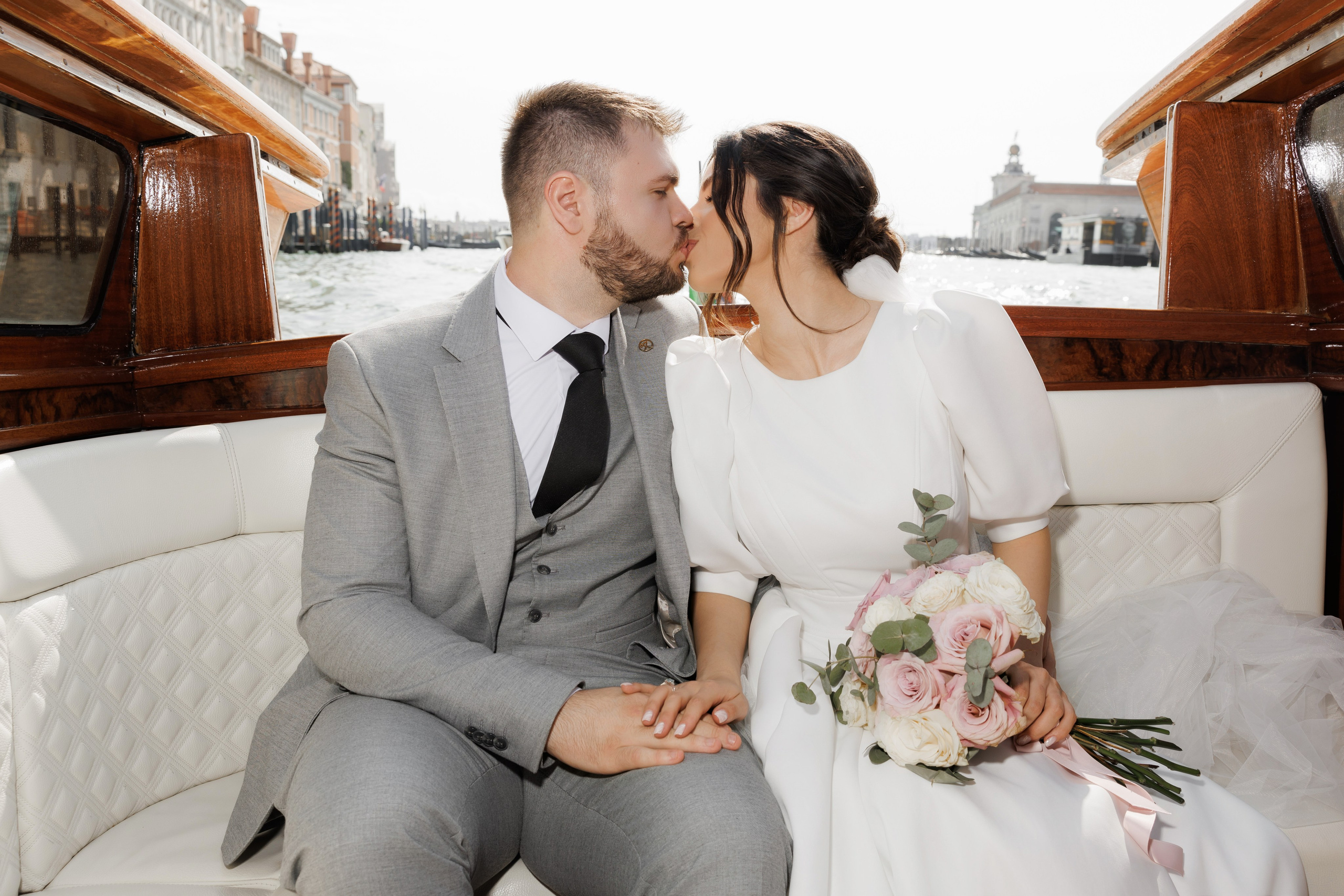 Wedding. Fotografo professionista specializzato in fotografia di matrimoni, cermonie ed eventi!