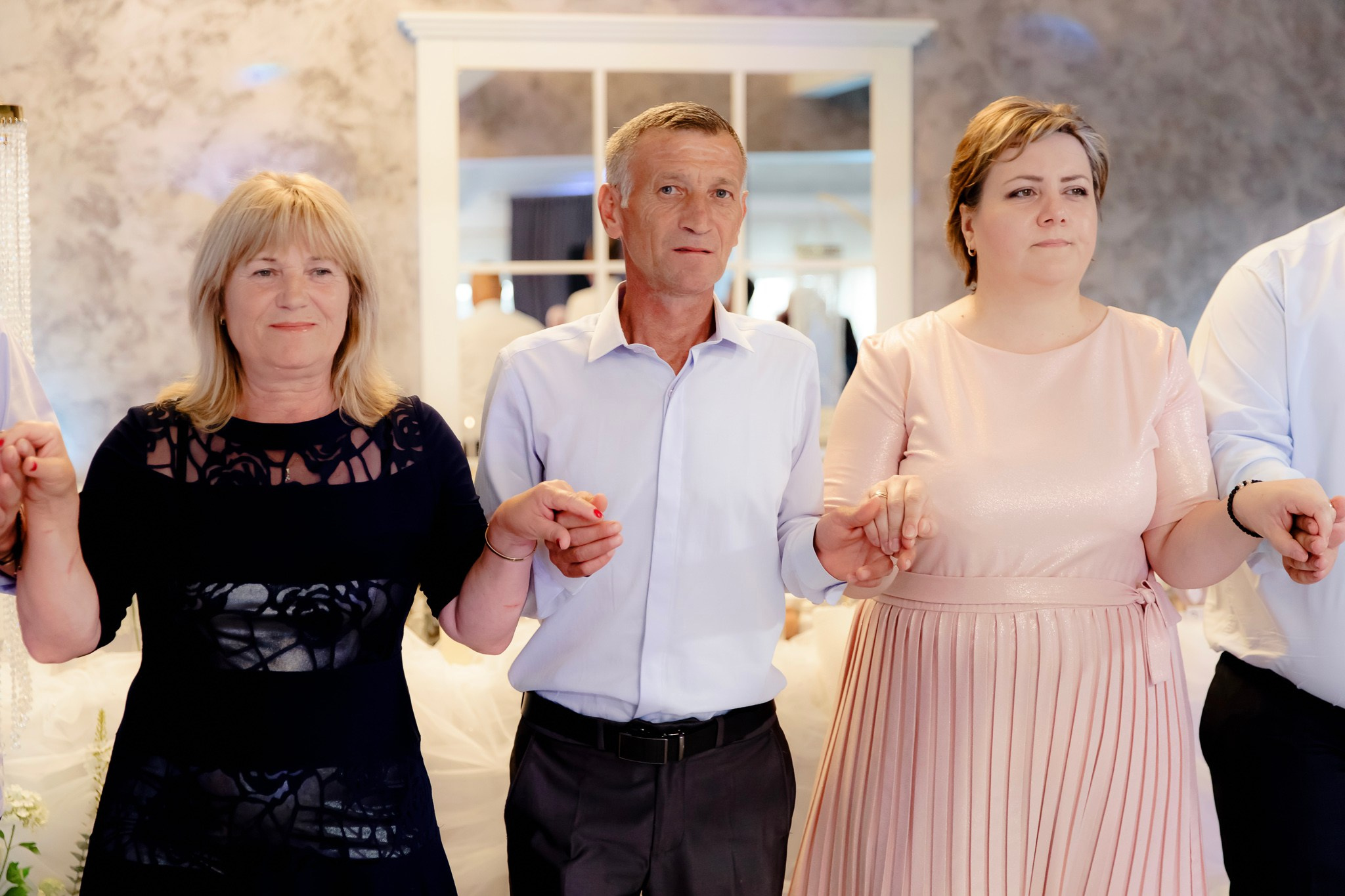 Ioana & Ionuț | Nuntă de poveste la Păstrăvăria Poiana din Mălini județul Suceava. Servicii foto-video profesionale, pentru momente de neuitat