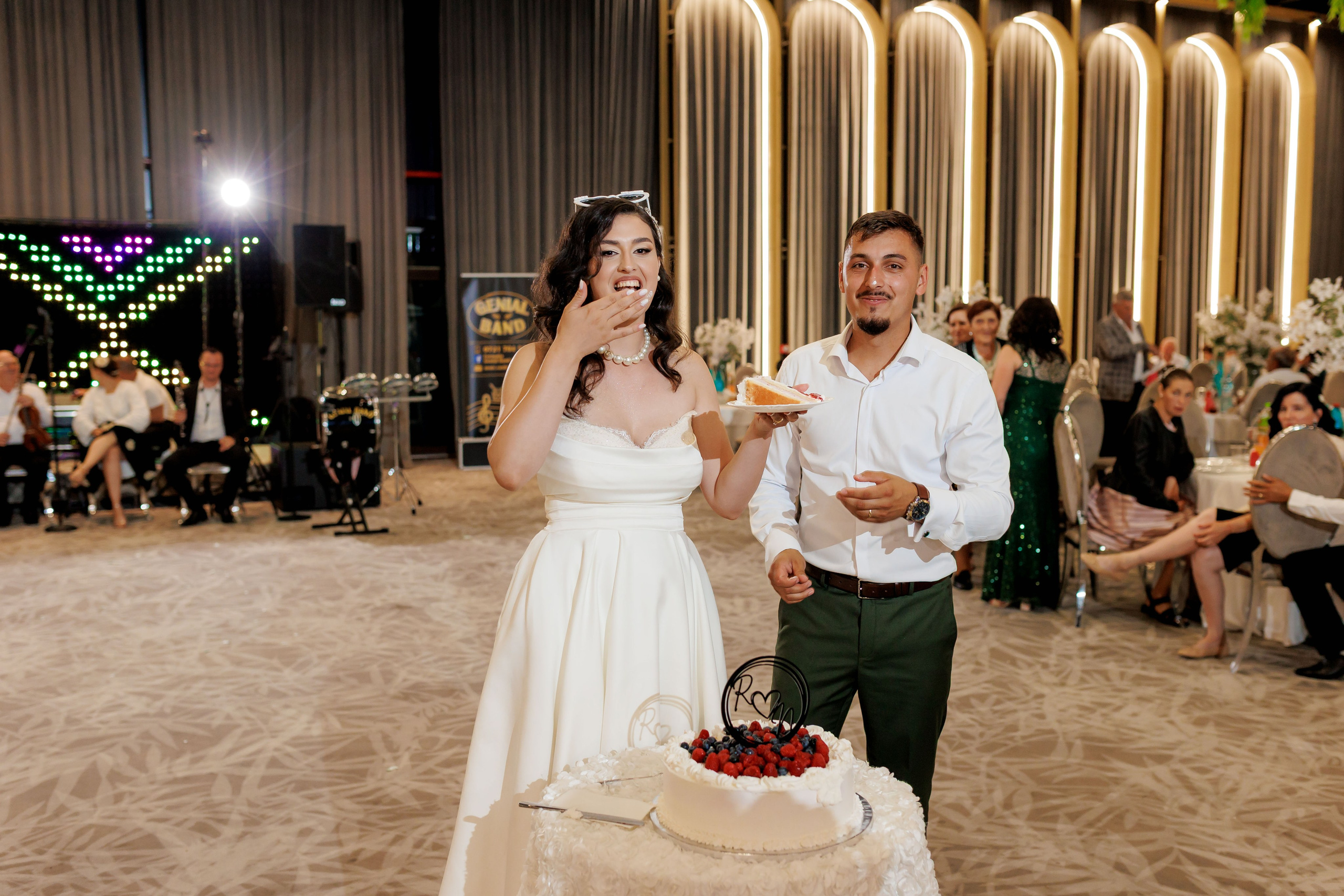 Nunta Nicoleta & Răzvan | Fotografie & Videografie Profesională. Servicii foto-video profesionale, pentru momente de neuitat