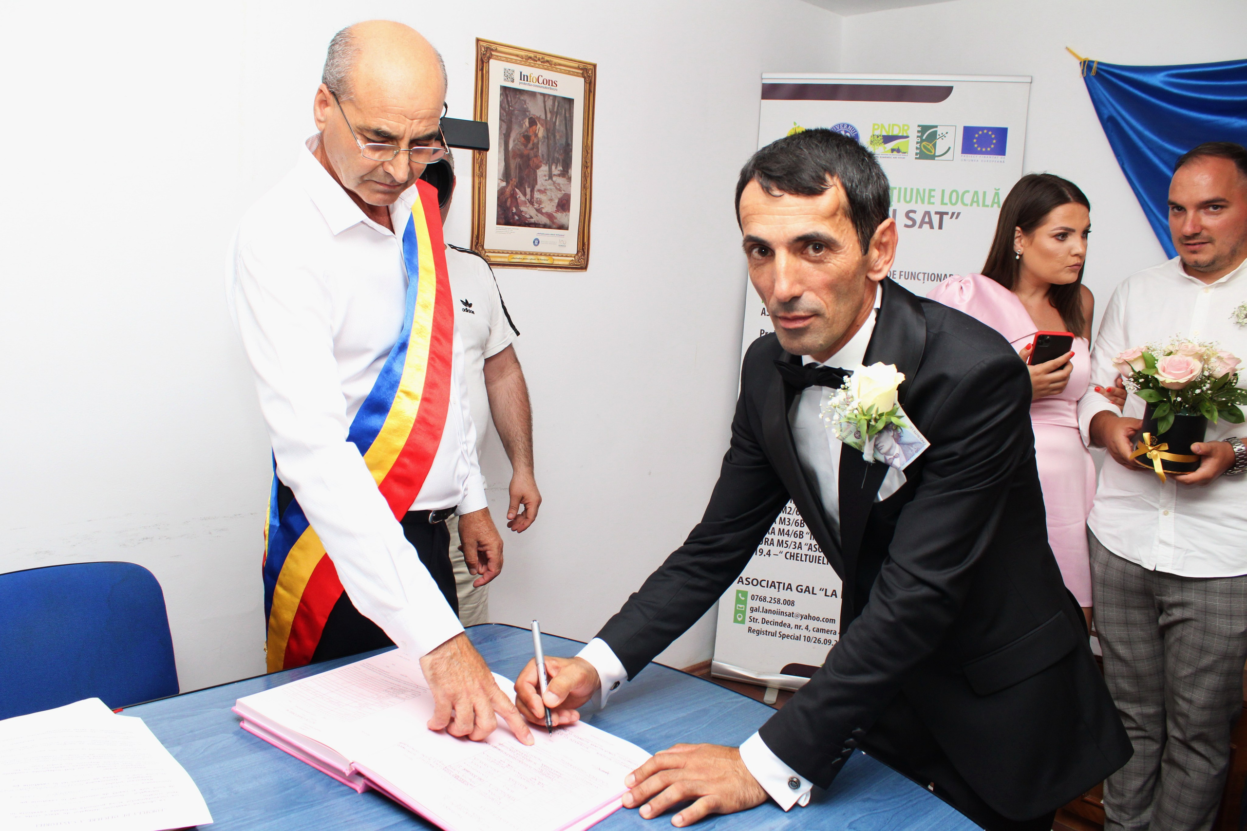 MINEL & MALINA. PETRU BYZO - family and children photographer in ROMANIA