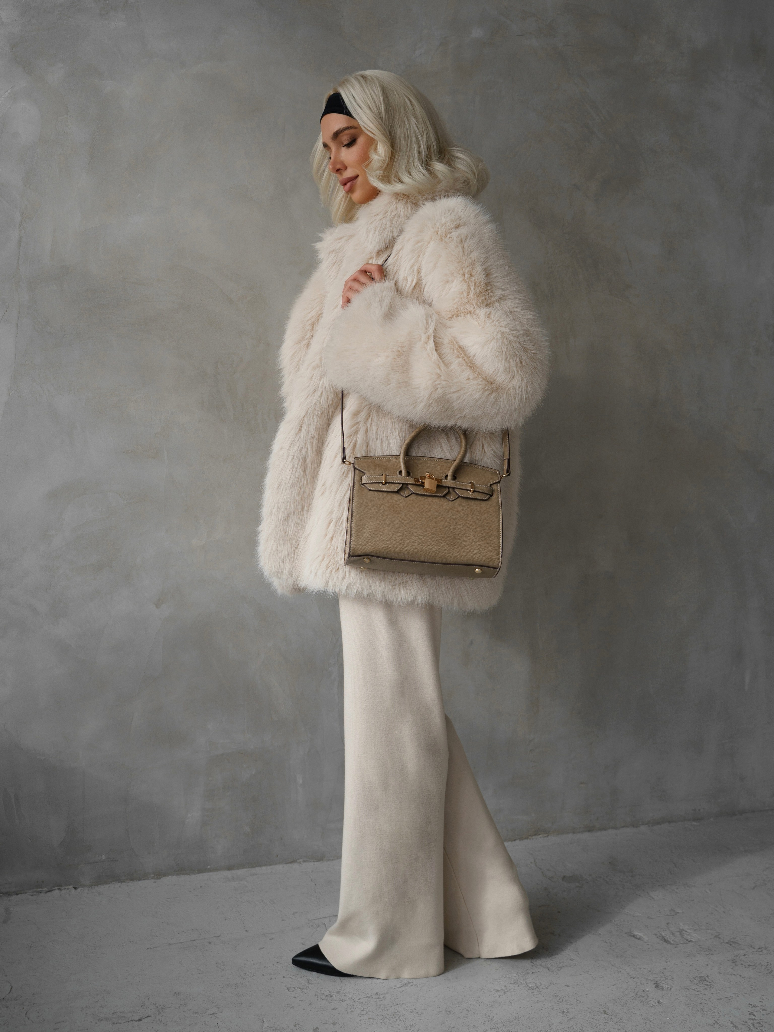 Winter lookbook WanMei. Stylist