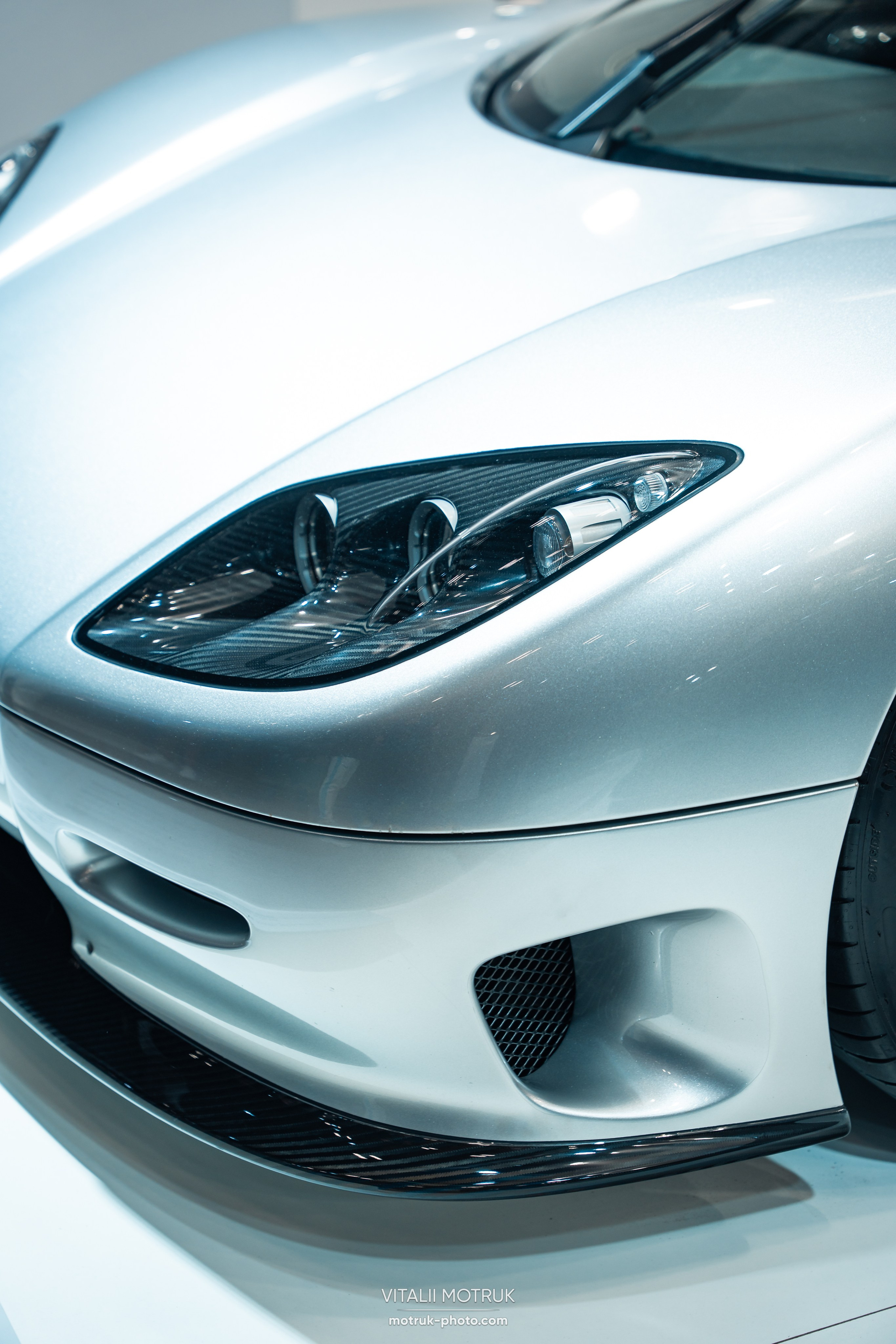 Retromobile 2025. Photographer in Paris — Vitalii Motruk