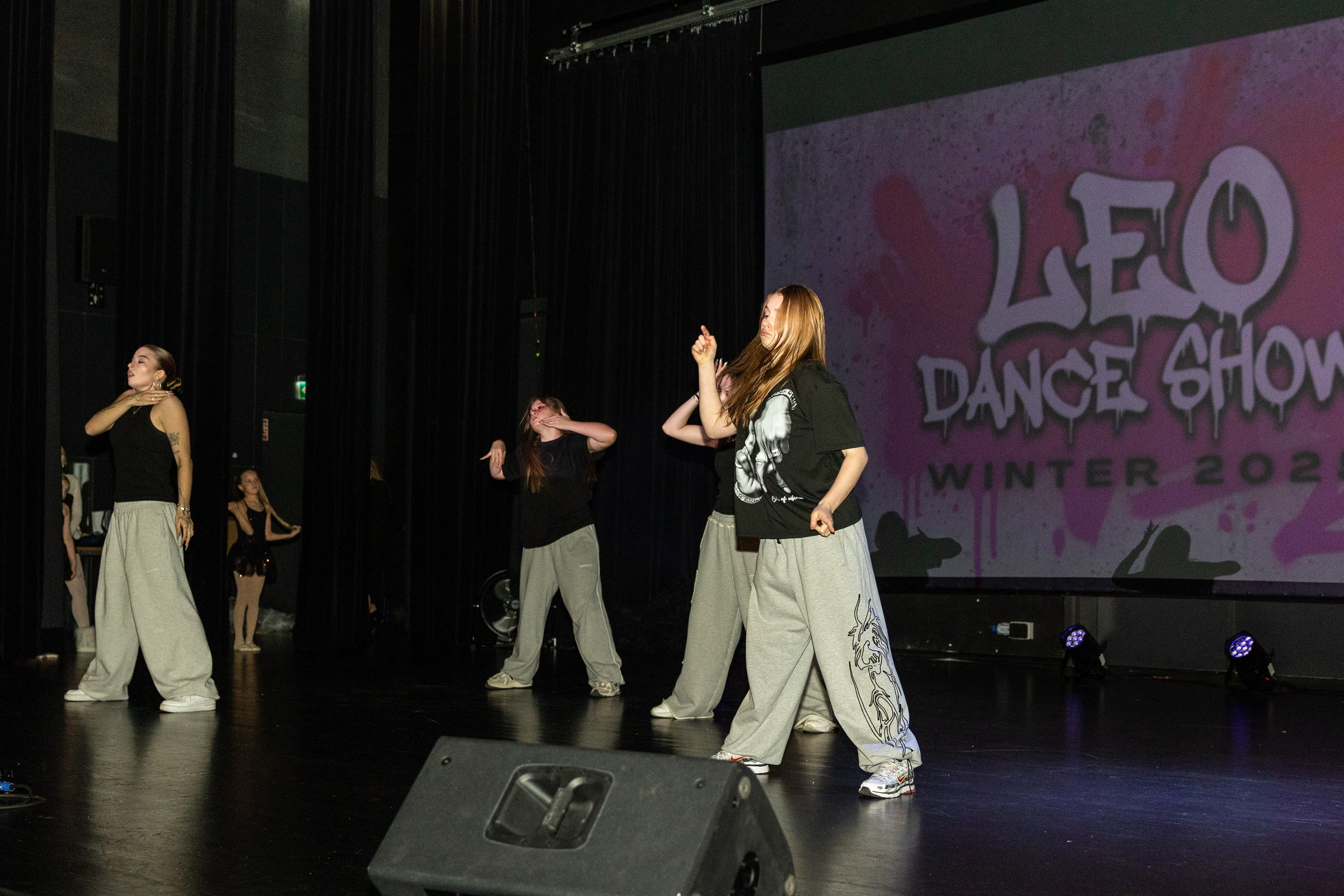 LEO DANCE SHOW WINTER 2025. Семейный и детский фотограф в Варшаве Мила Бобровская