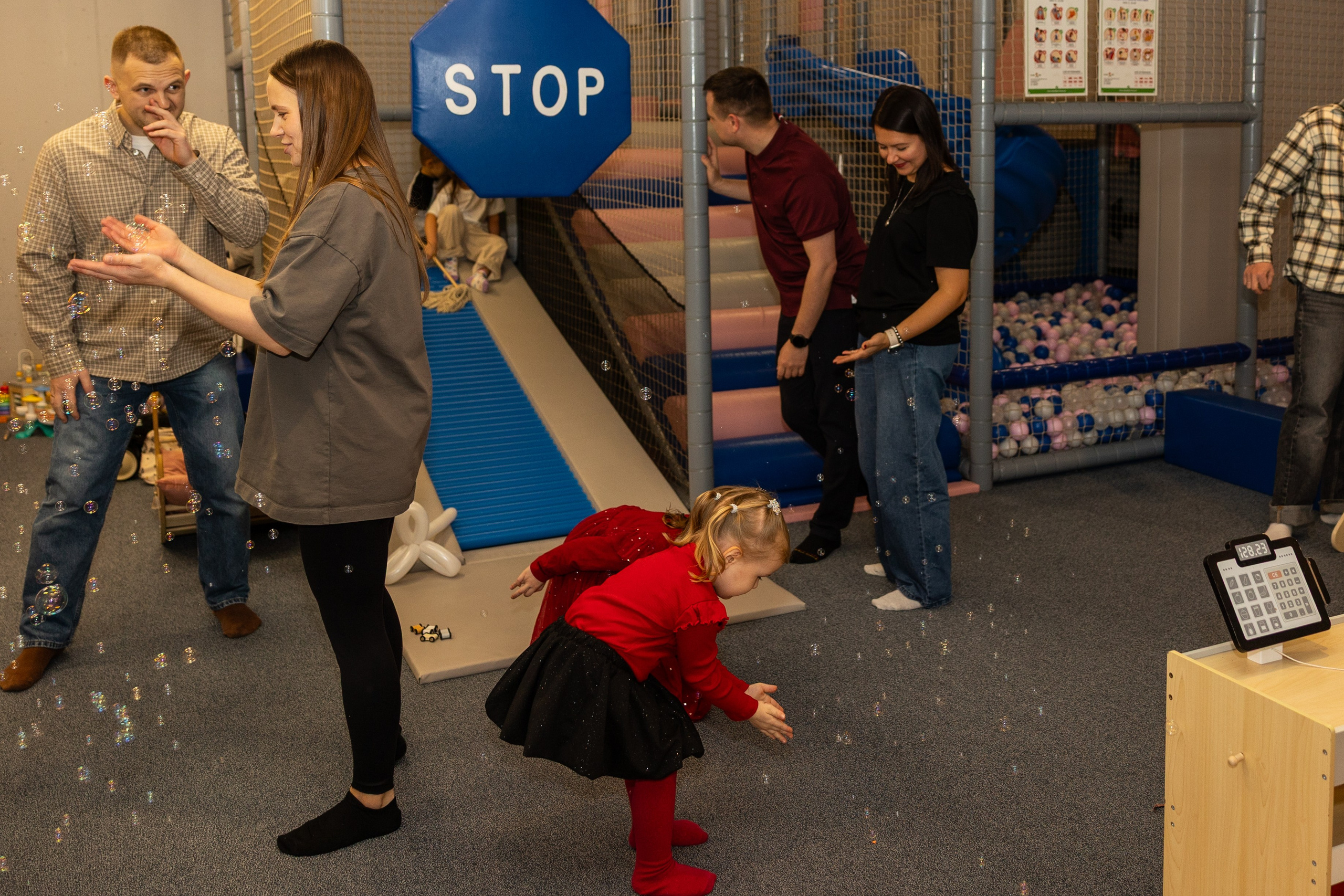 День рождения Артёма 24 января 2026 года. Семейный и детский фотограф в Варшаве Мила Бобровская