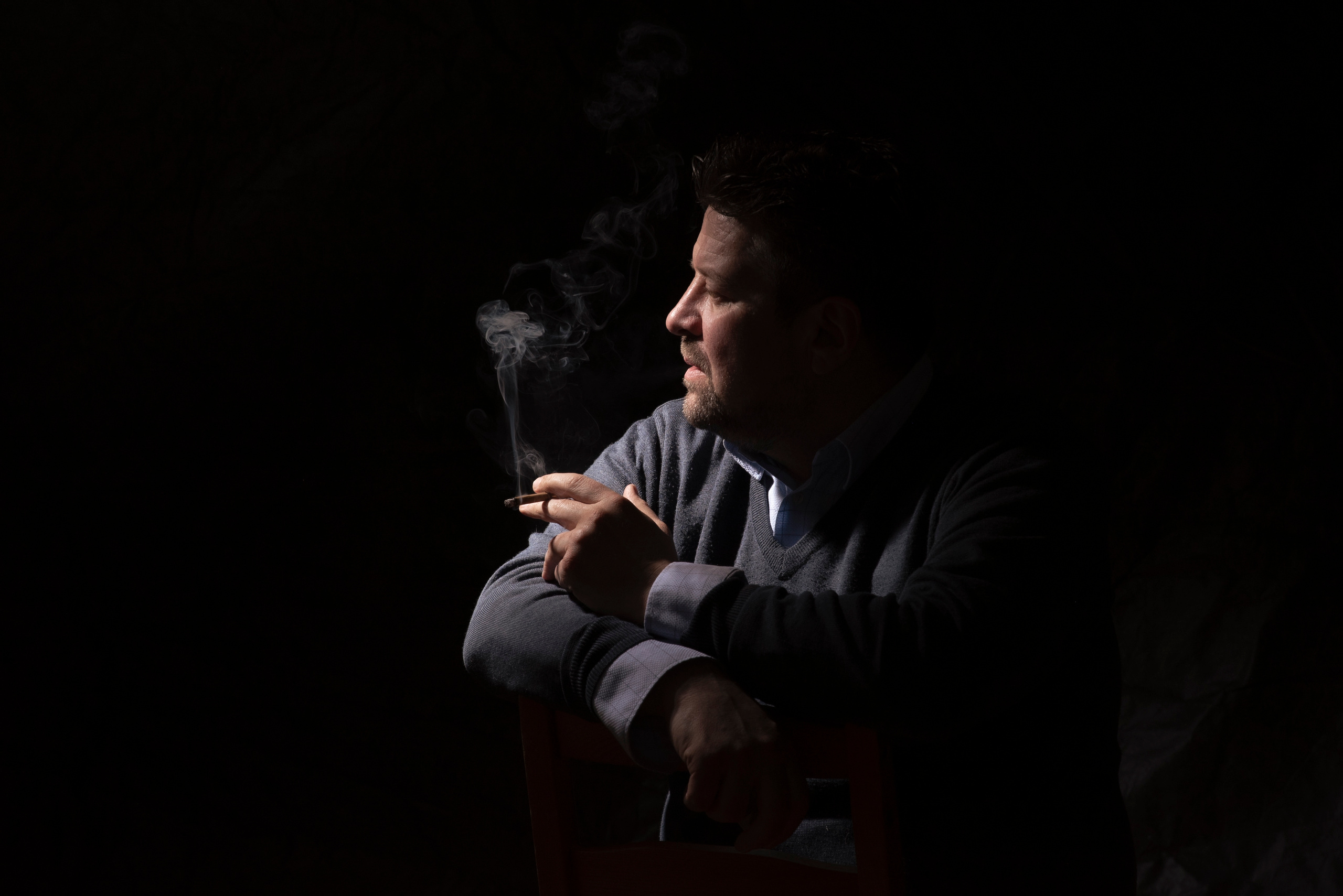 Portraits in studio. Anastasiia Antoniuk portrait, family and couple photographer, Portugal