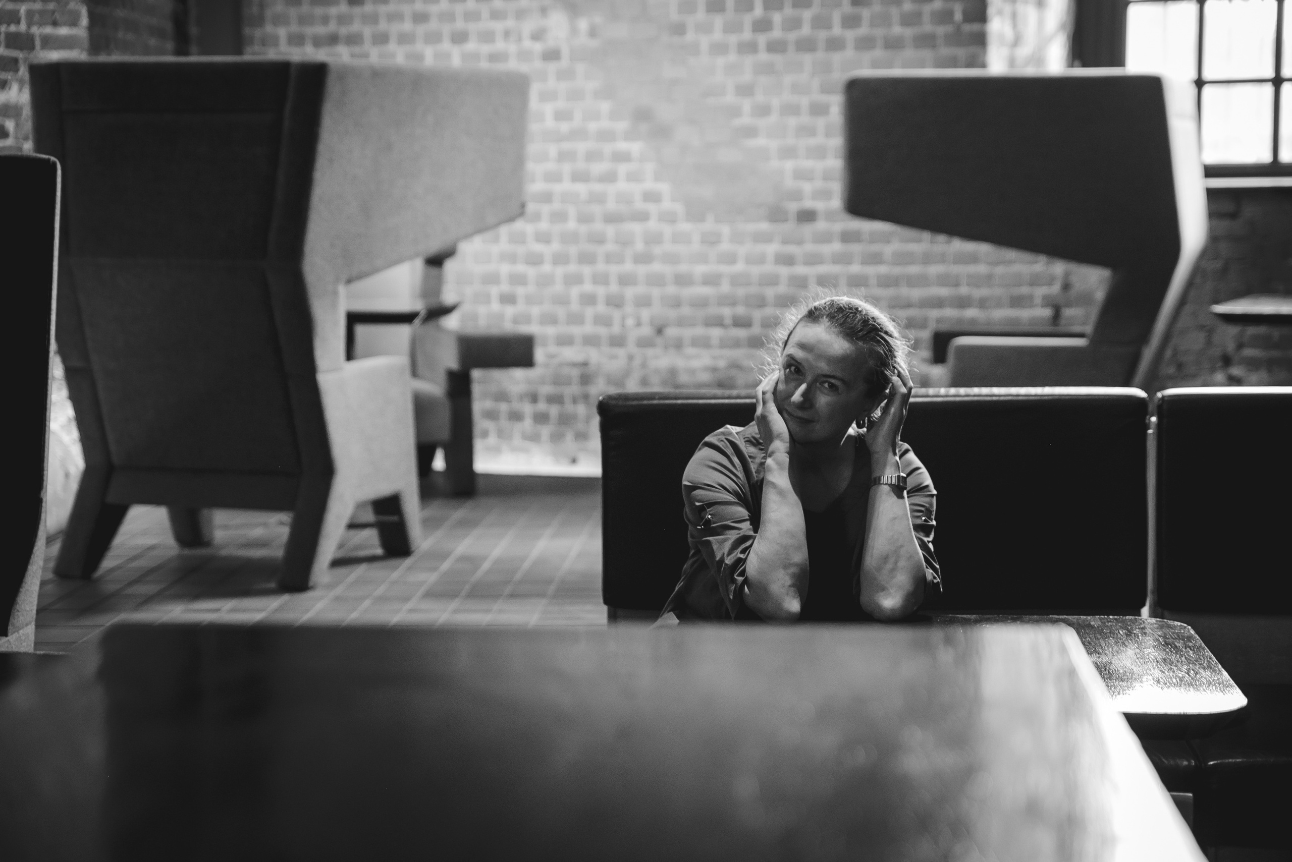 Portraits in studio. Anastasiia Antoniuk portrait, family and couple photographer, Portugal