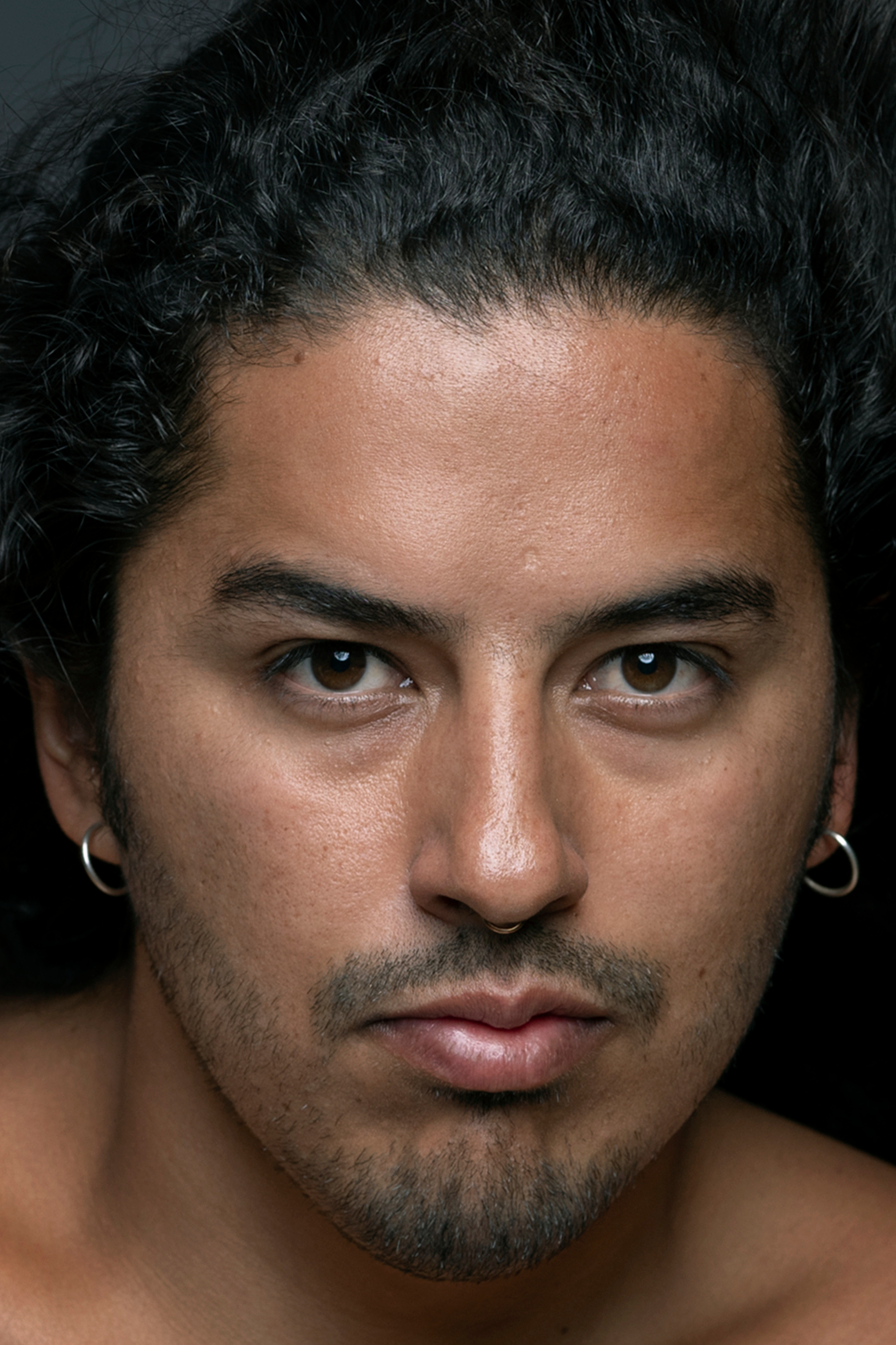 Portraits in studio. Anastasiia Antoniuk portrait, family and couple photographer, Portugal