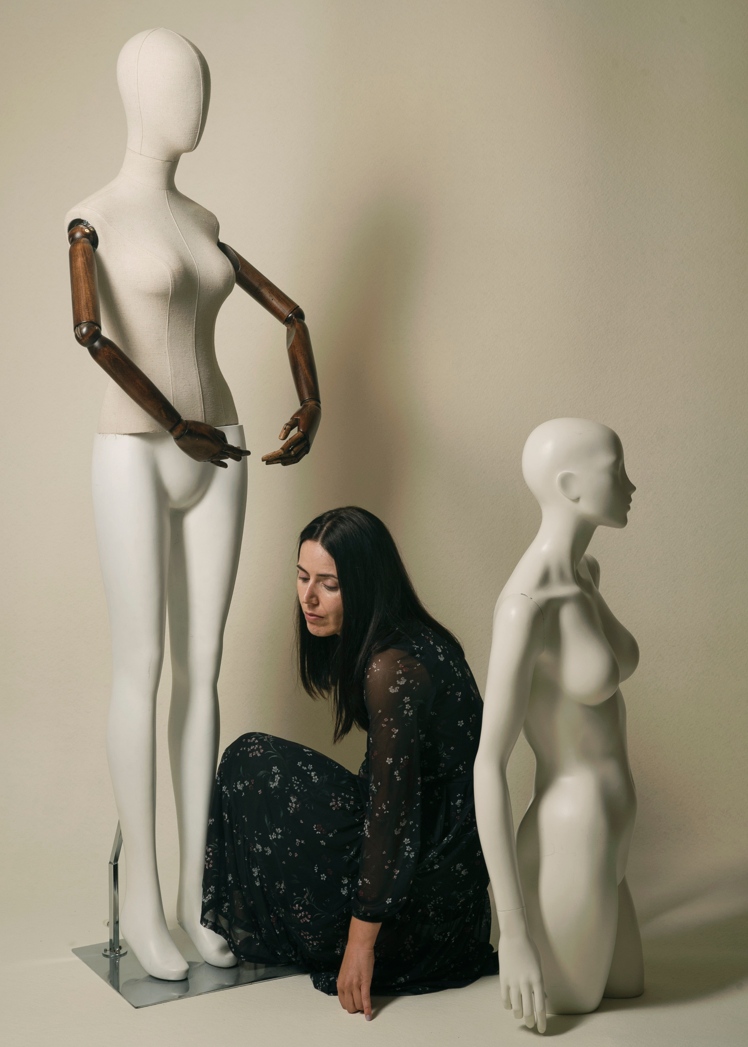 Portraits in studio. Anastasiia Antoniuk portrait, family and couple photographer, Portugal