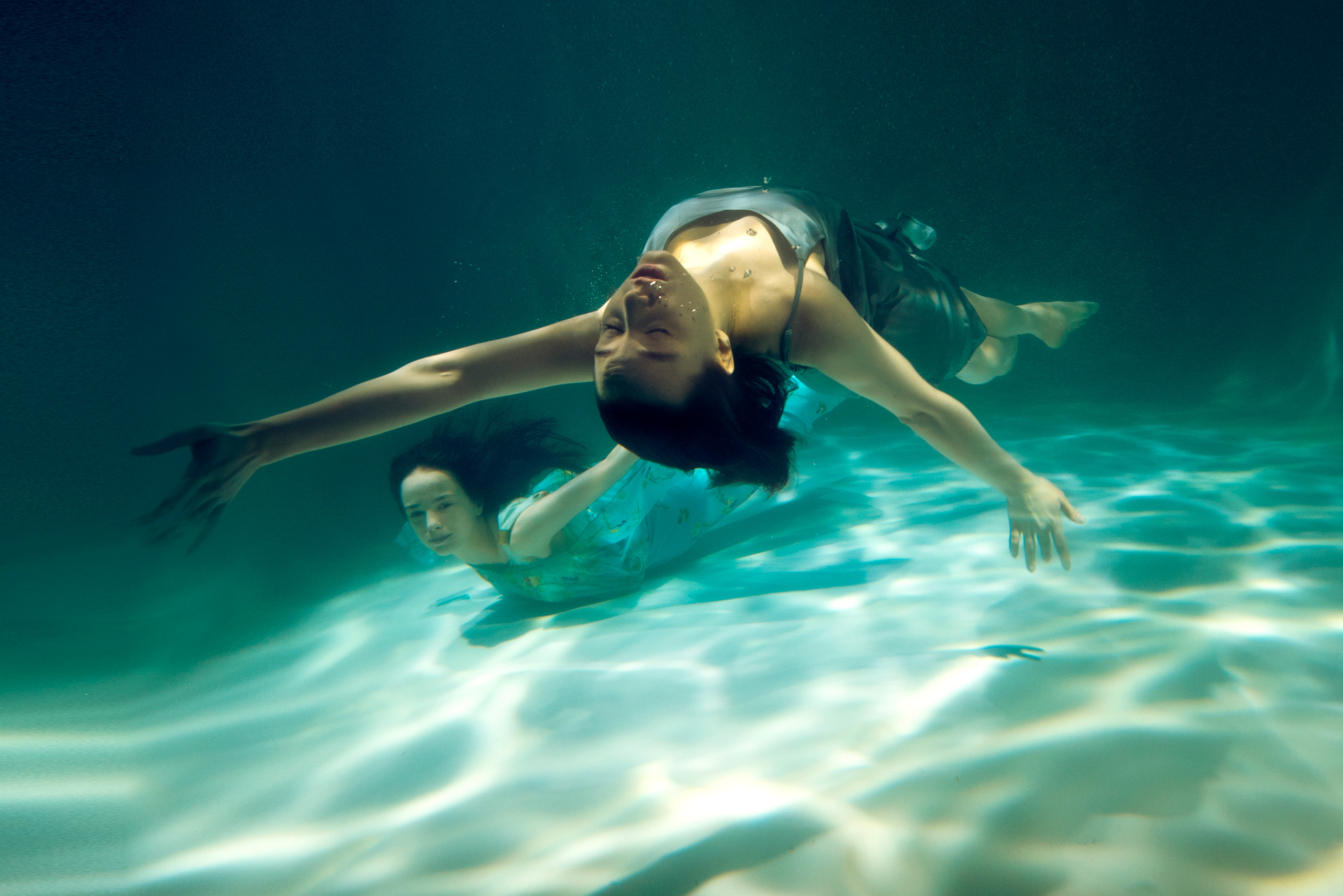 MERMAIDS. Anastasiia Antoniuk portrait, family and couple photographer, Portugal