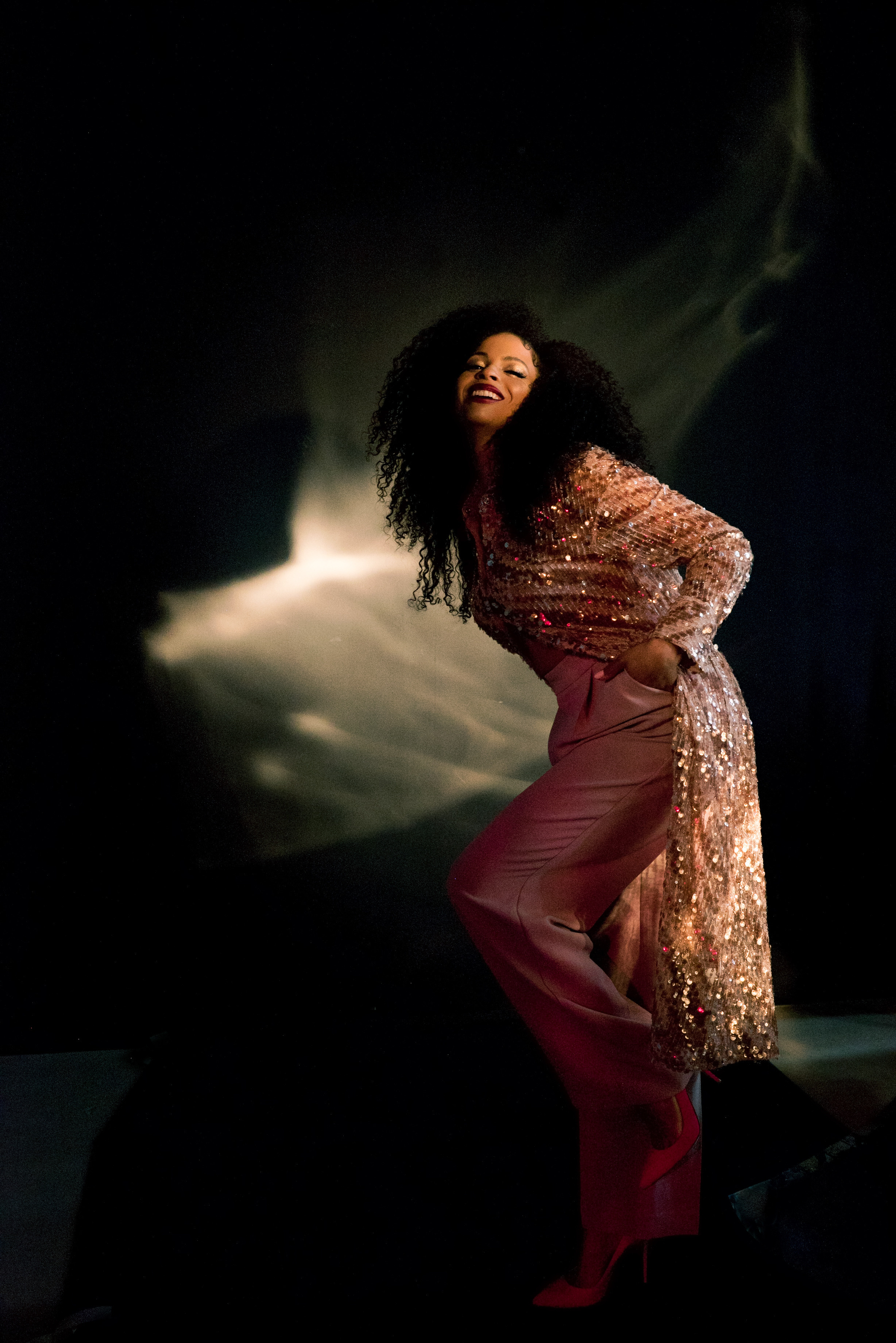 Portraits in studio. Anastasiia Antoniuk portrait, family and couple photographer, Portugal