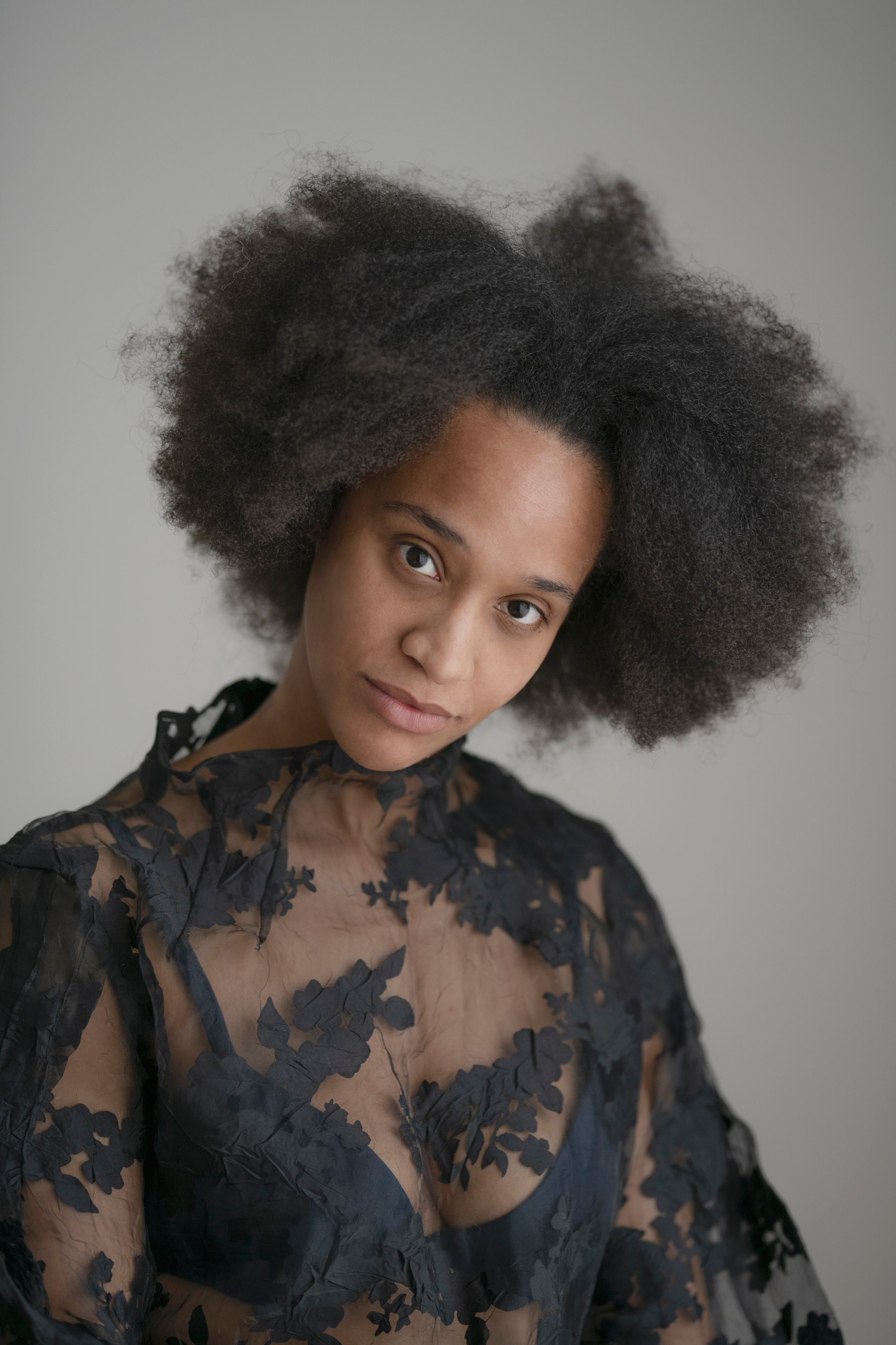 Portraits in studio. Anastasiia Antoniuk portrait, family and couple photographer, Portugal