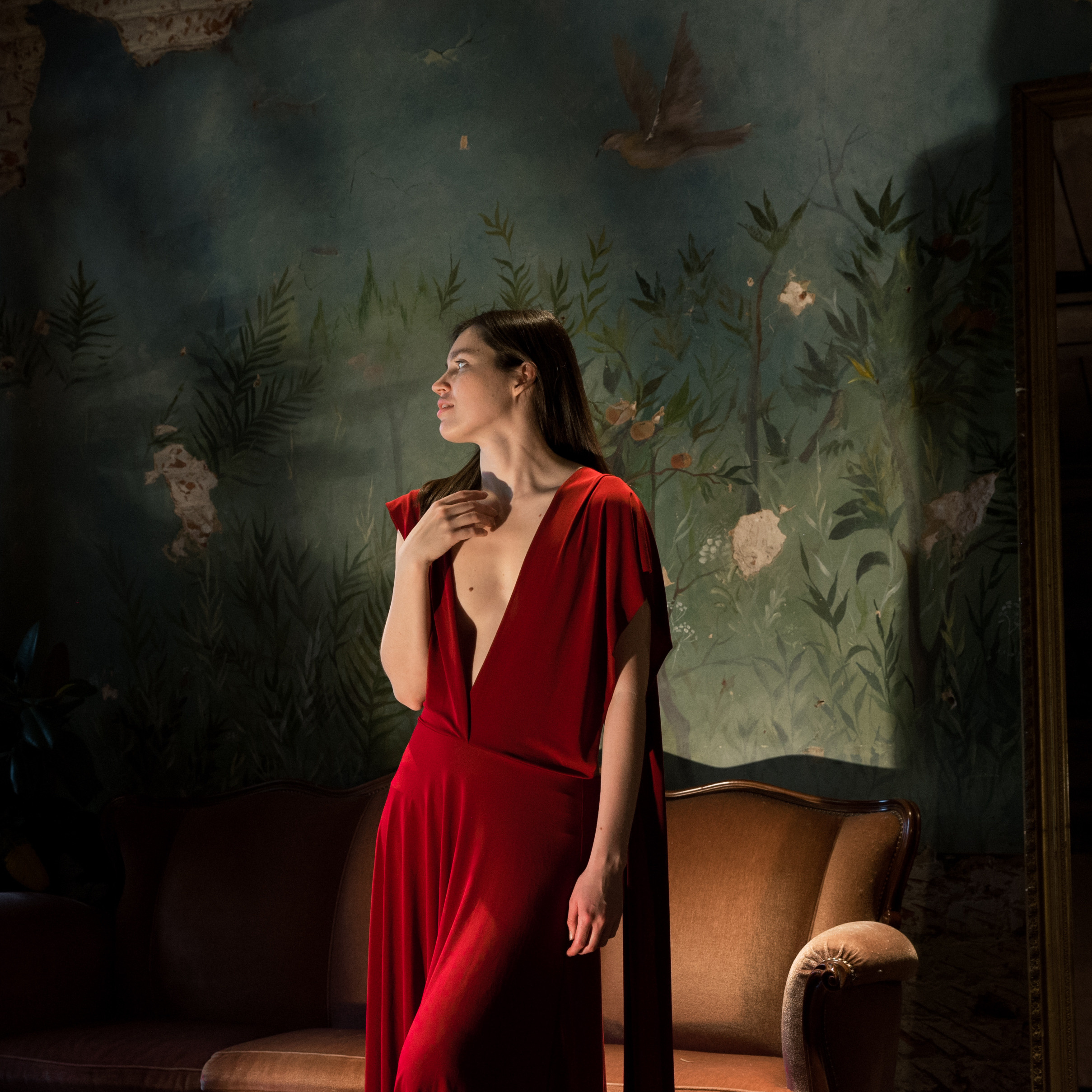 Portraits in studio. Anastasiia Antoniuk portrait, family and couple photographer, Portugal