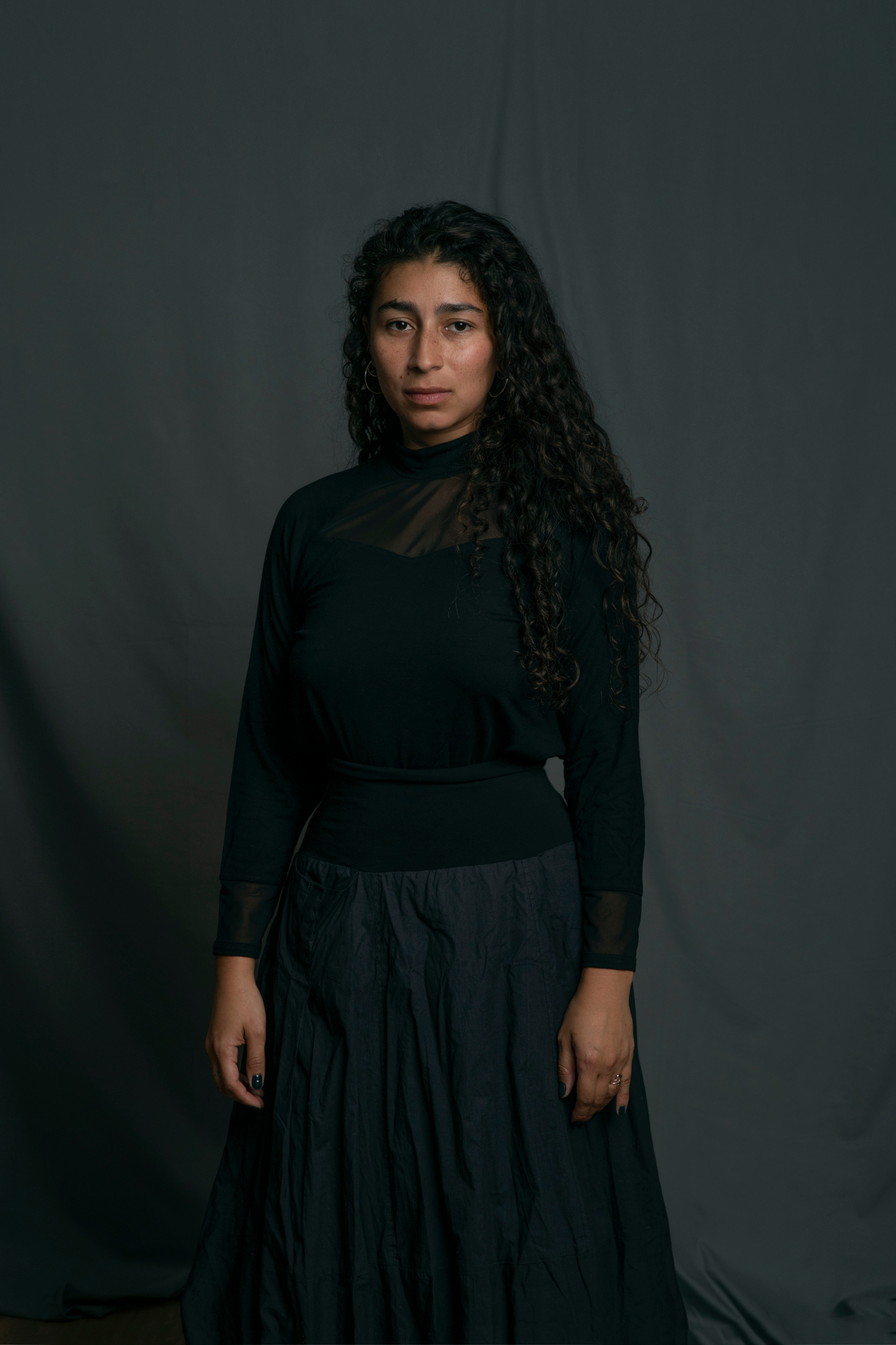 Portraits in studio. Anastasiia Antoniuk portrait, family and couple photographer, Portugal