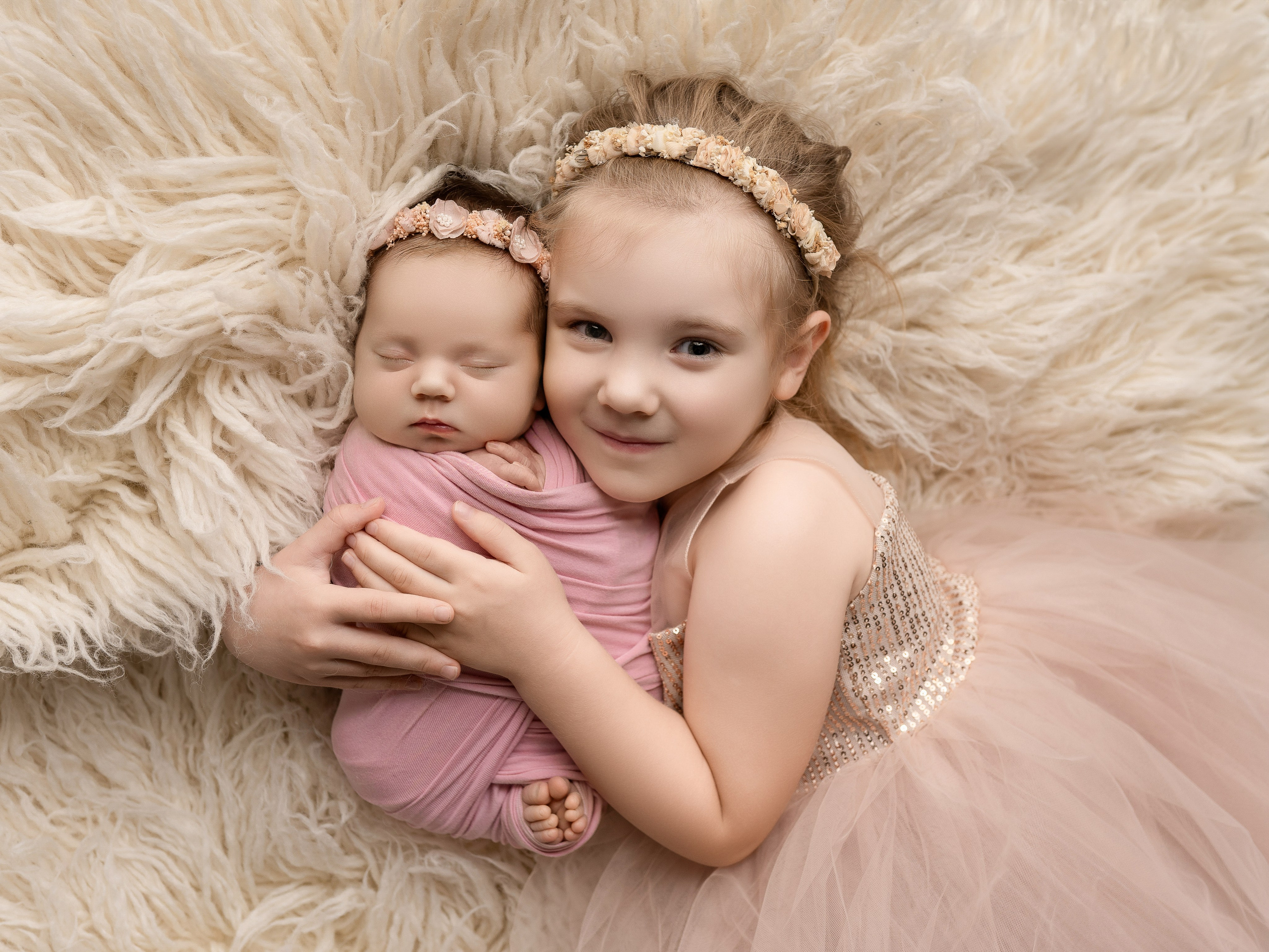 Esu Aleksandra naujagimių ir kudikių fotografė iš Vilniaus