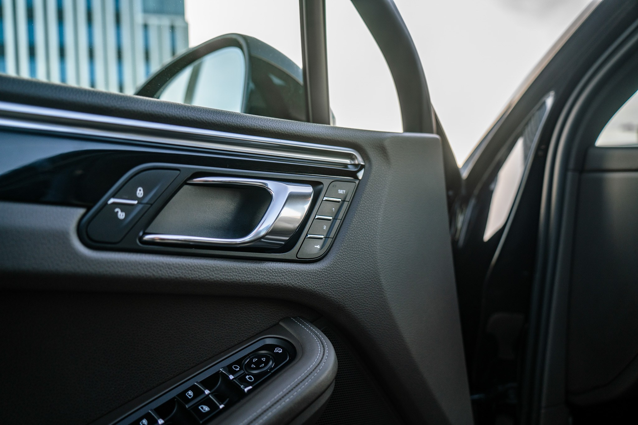 PORSCHE macan. LOHA VISUALS — AUTOMOTIVE PHOTOGRAPHY