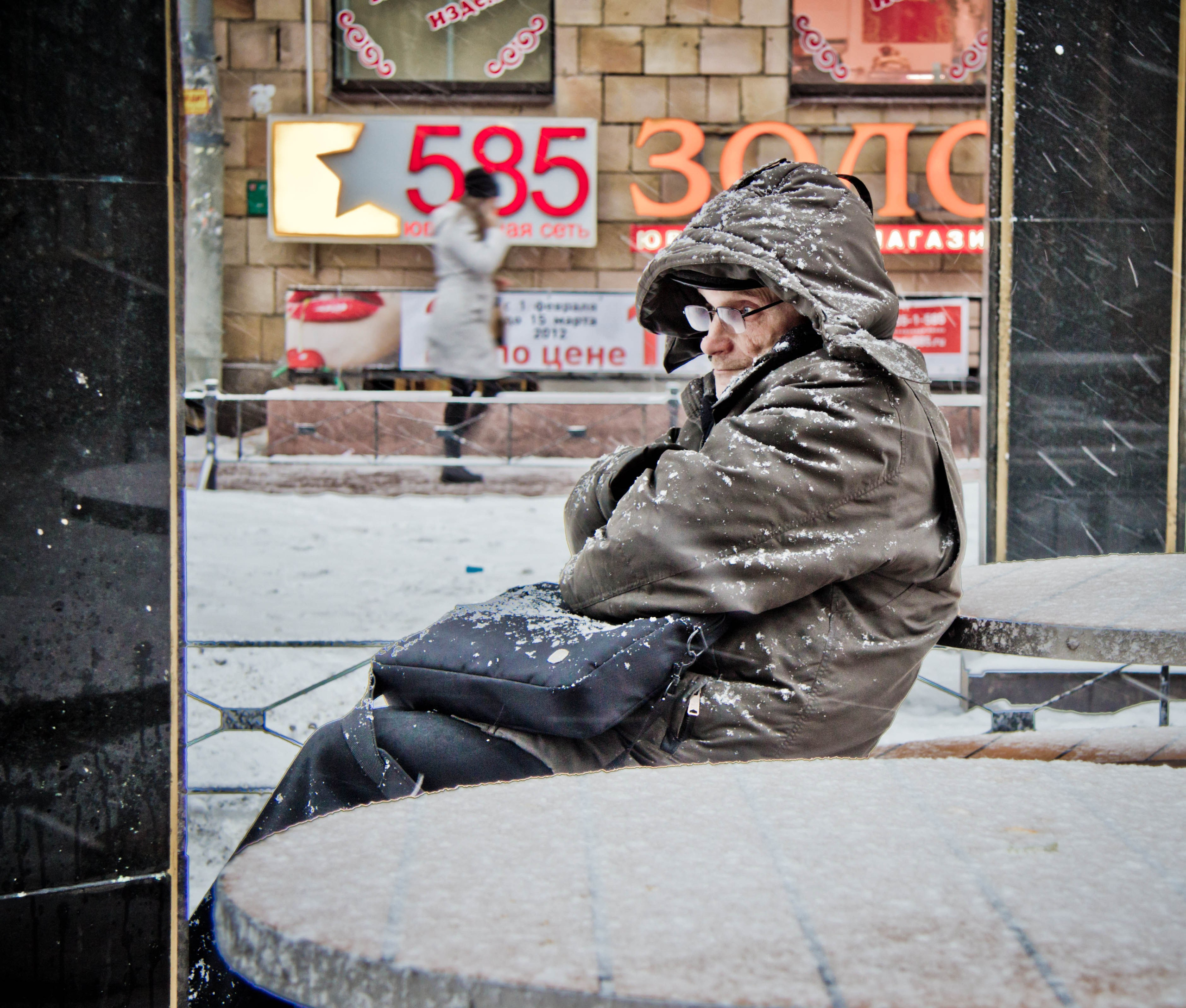 2012. Стрит-фотография, полная абсурда, идиотизма и красоты