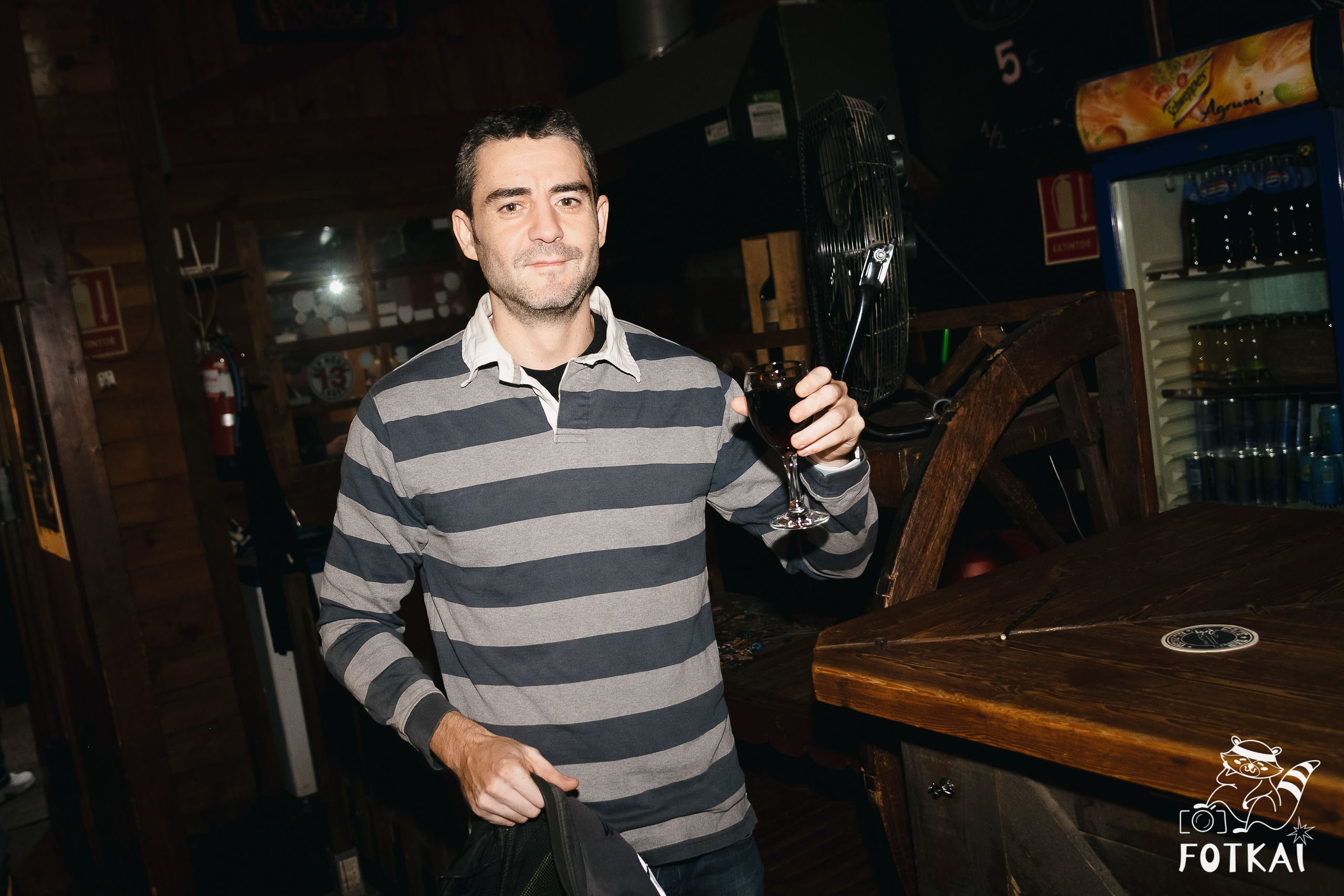 Фоторепортаж JAM Night в El Paso Bar, Torrevieja — живая музыка и атмосфера Коста-Бланки | FOTKAI