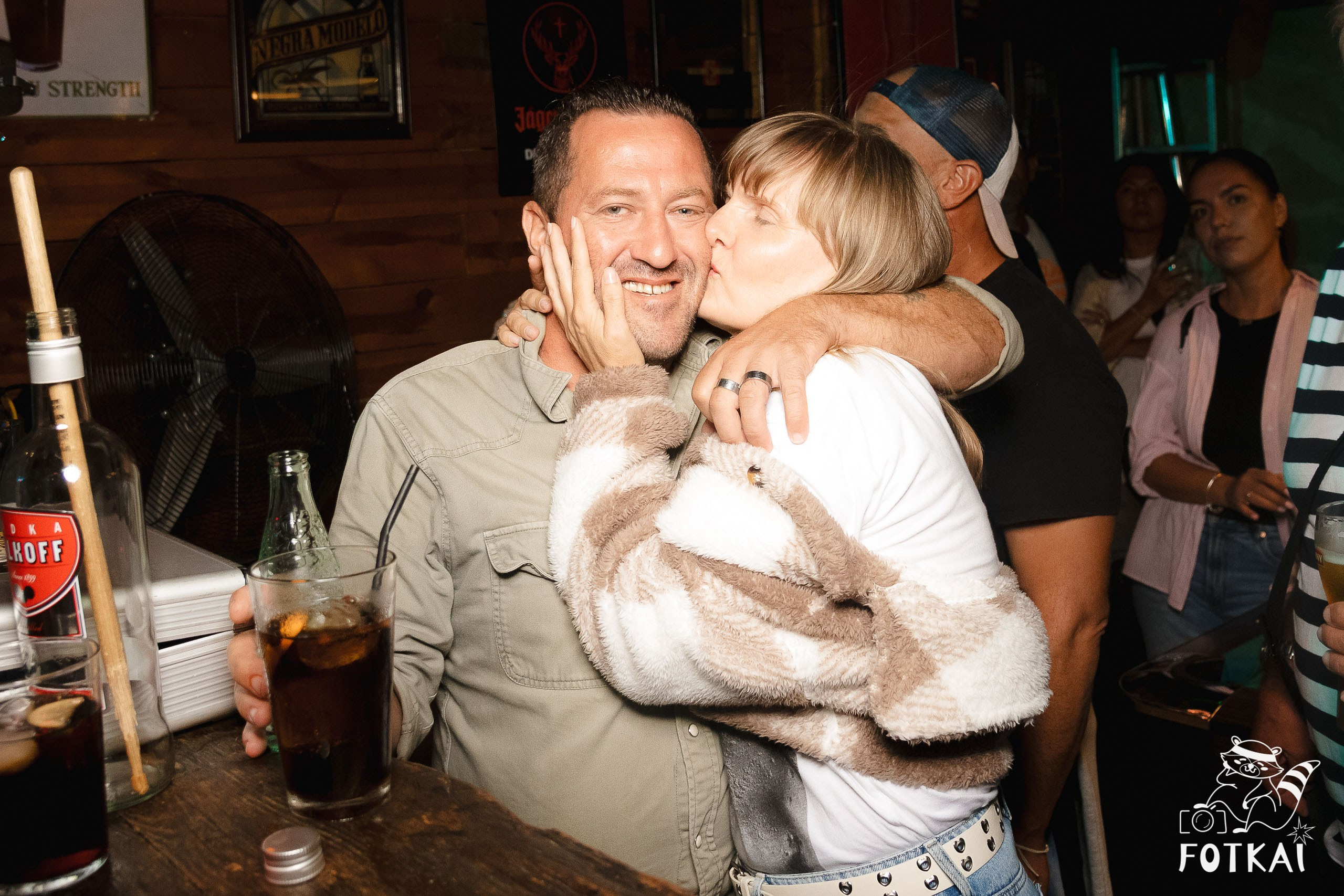 The Comebacks en El Paso Rock Bar Torrevieja: Reportaje fotográfico 11.10.25 | FOTKAI