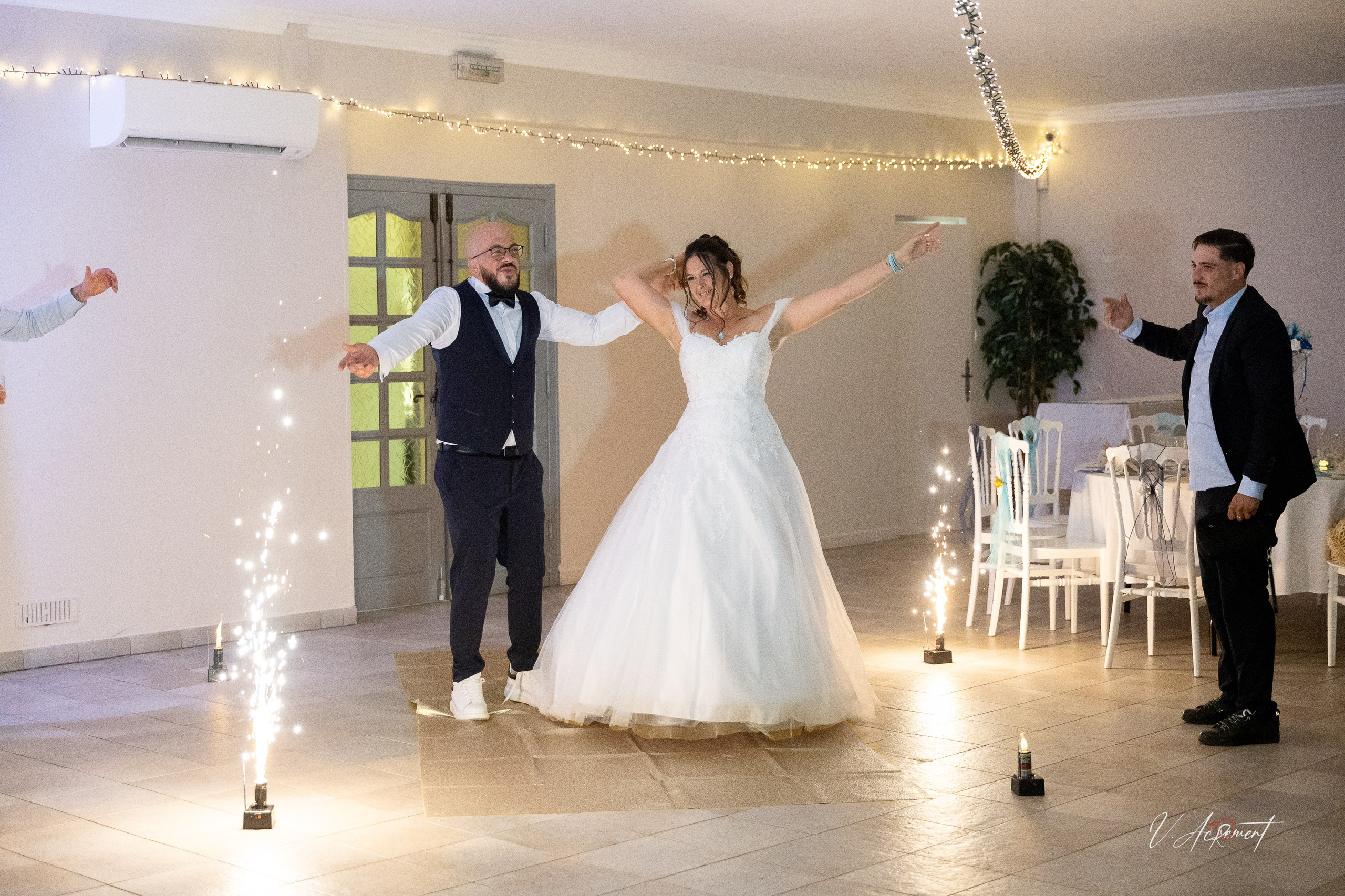 Emmanuelle & Davy. Wedding-Family photographer, South of France–Paris, Valentina Acrement