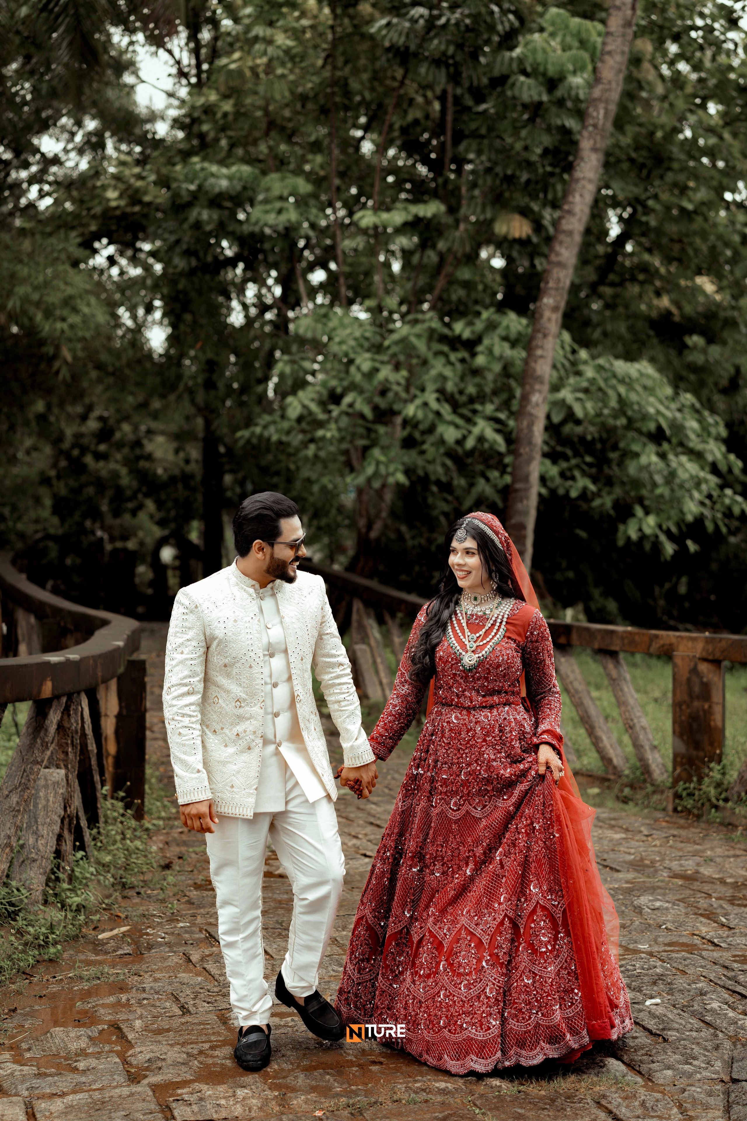 PHOTOS. NTURE WEDDING