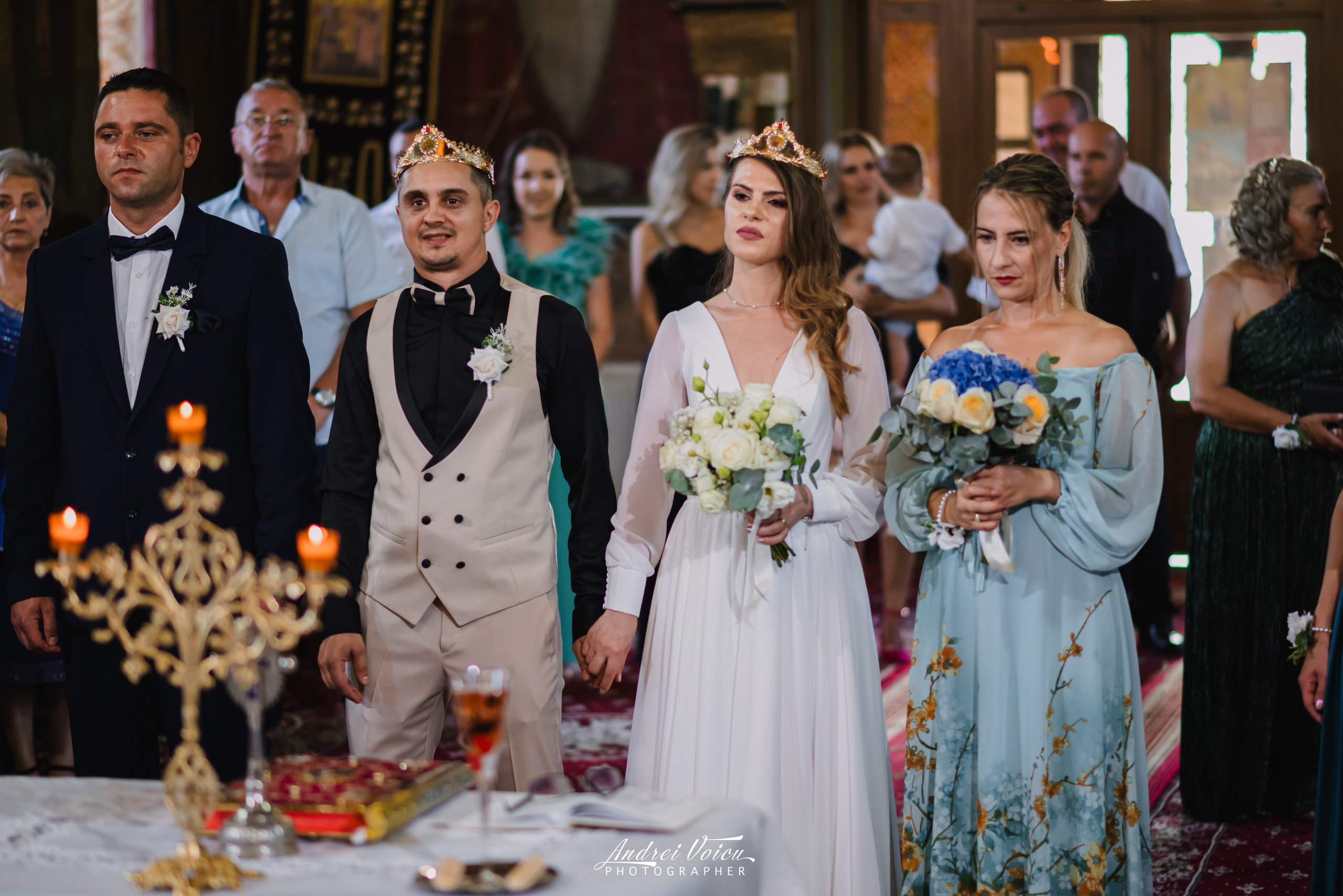 Fotografia de nuntă. Andrei Voicu Fotograf. Povești nescrise, surprinse atent