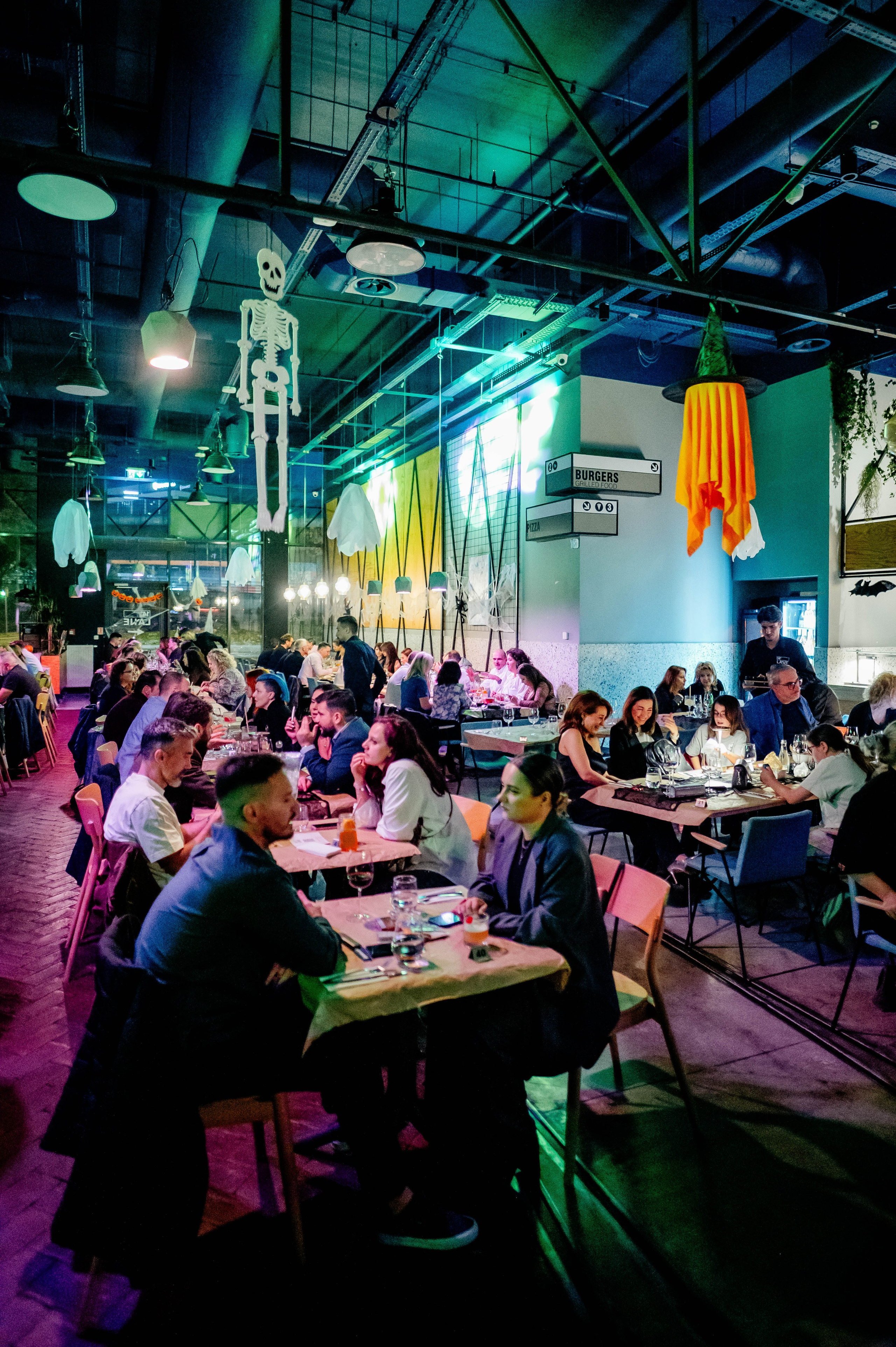 14Th LANE. Andrei Samuel – Fotograf București | Evenimente, Studio, Imobiliare, Produs